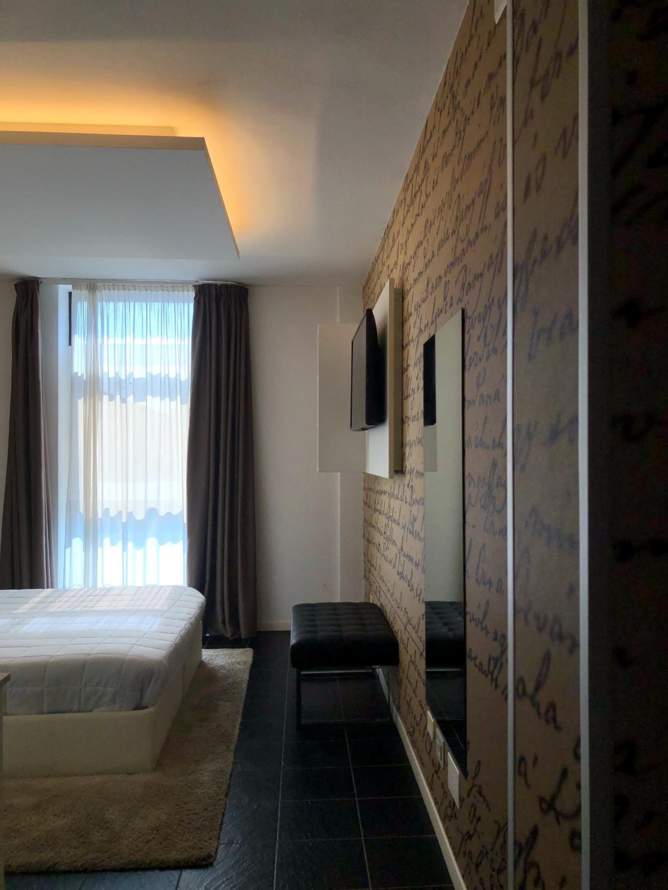 Double Room Single Use (1 Adult)