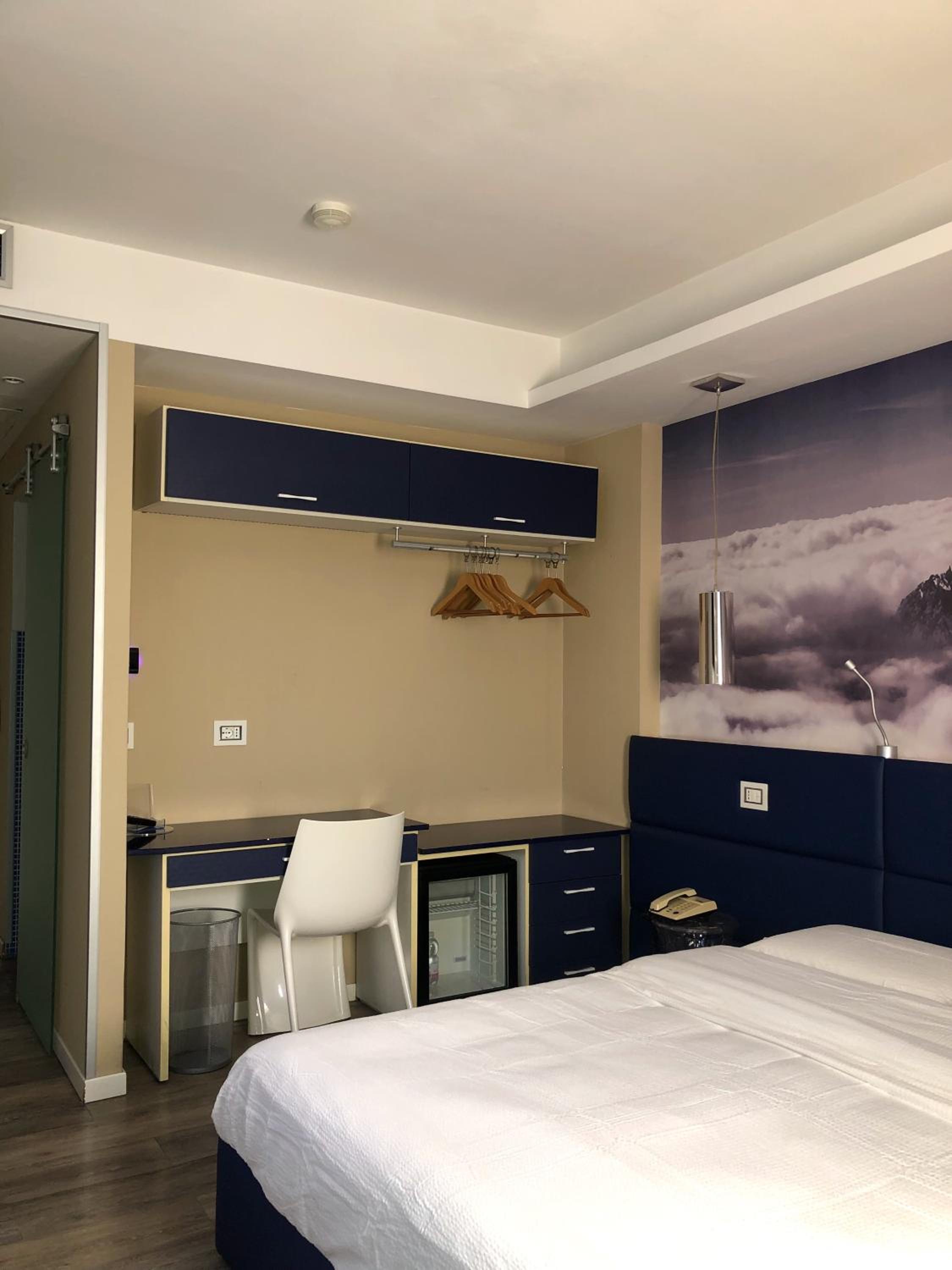 Double Room - Photo 3