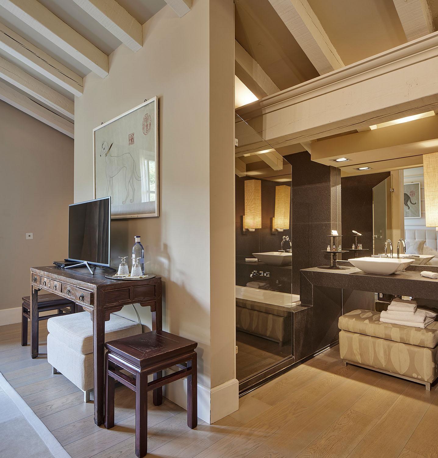 King Room with Mountain View - Photo 3