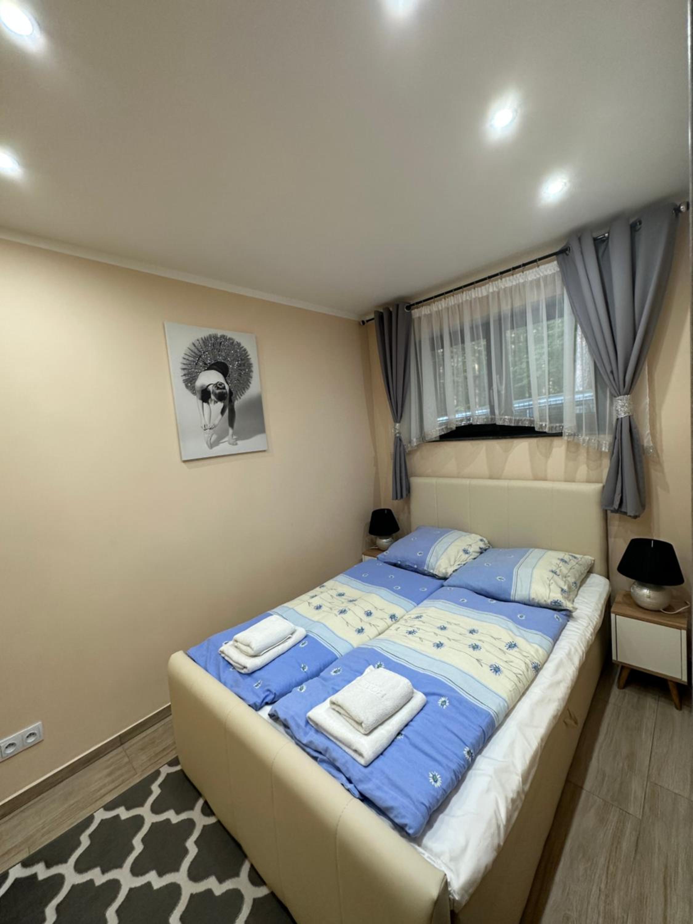Executive Suite - Photo 4