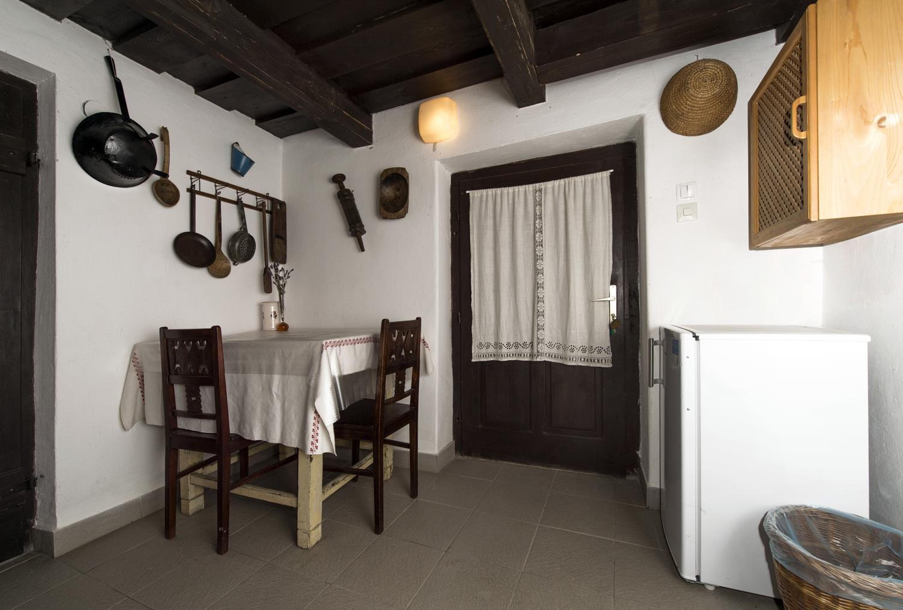 One-Bedroom Vacation Home - Photo 3