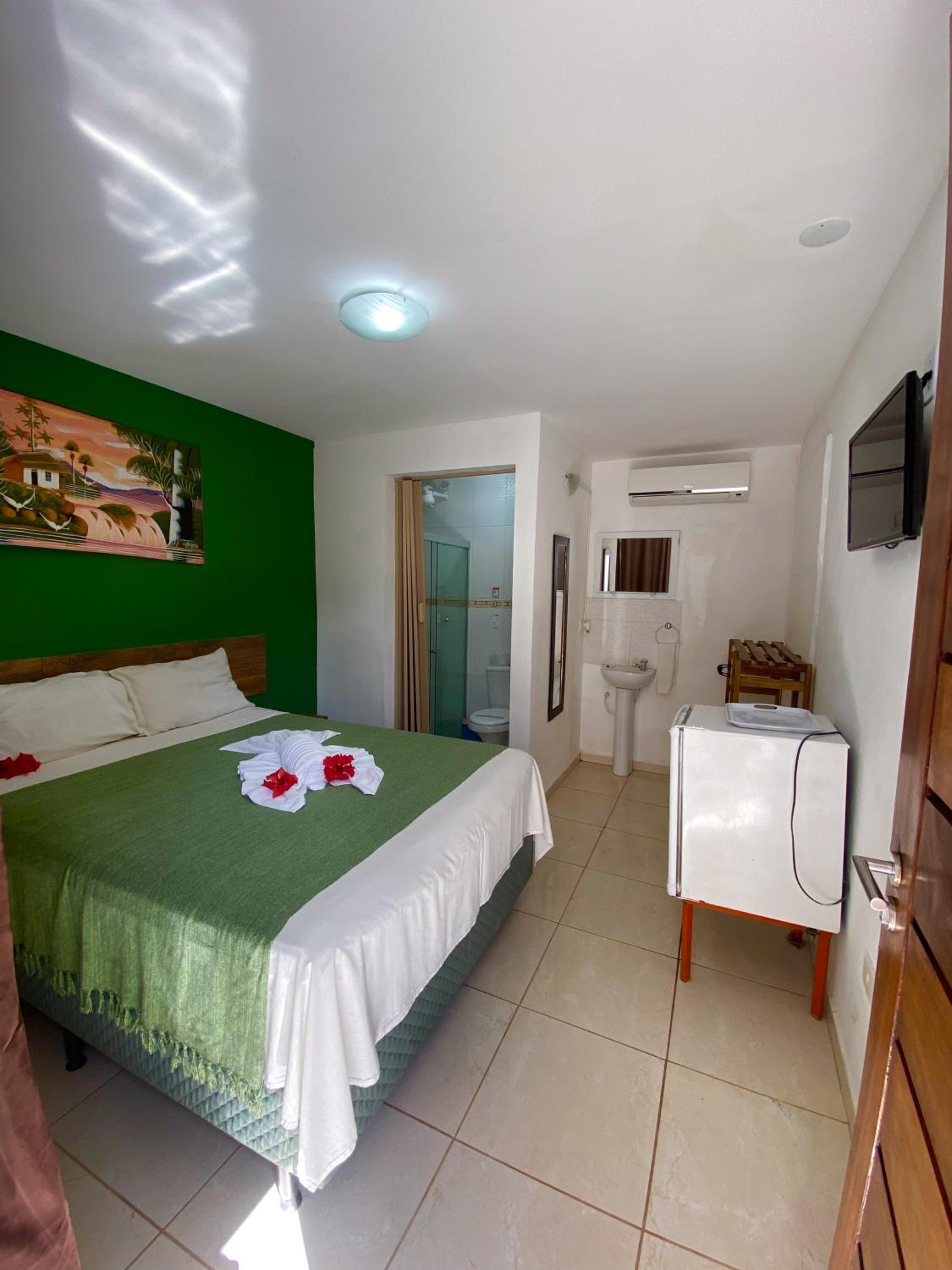 Economy Double Room - Photo 11