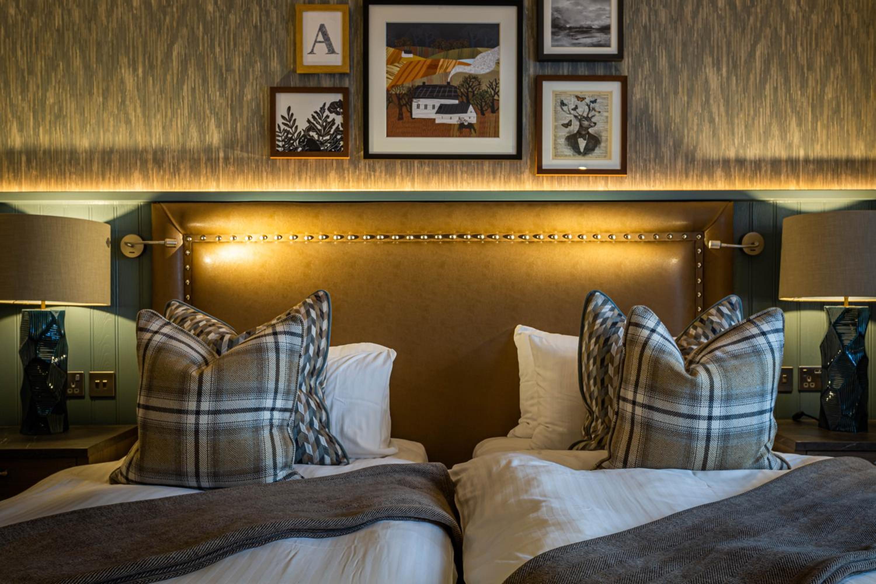 Superior Twin Room - Photo 1