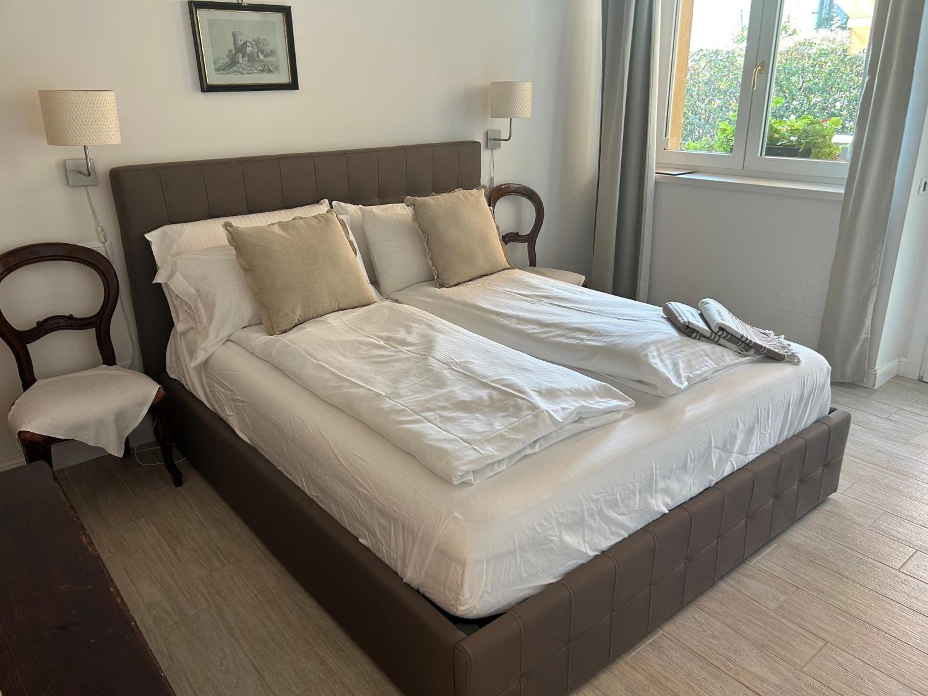 Deluxe Double Room - Photo 1