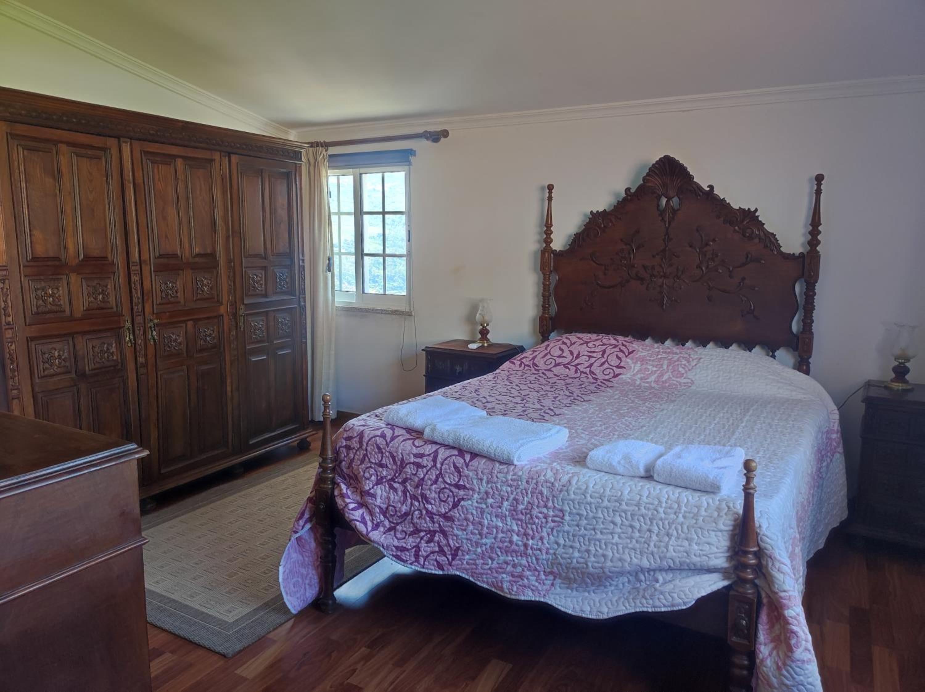 Three-Bedroom House - Photo 6