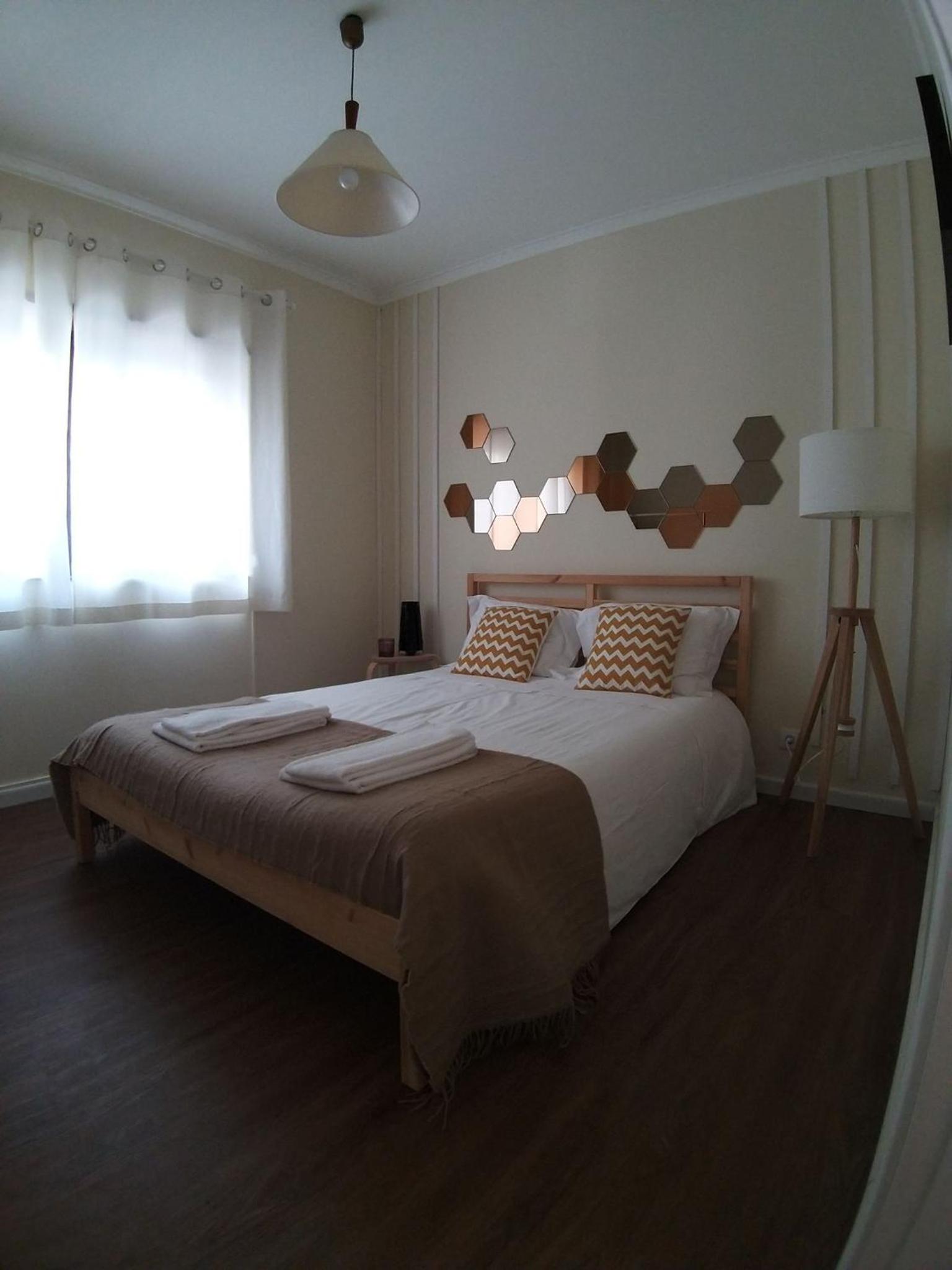 Two-Bedroom House - Photo 10
