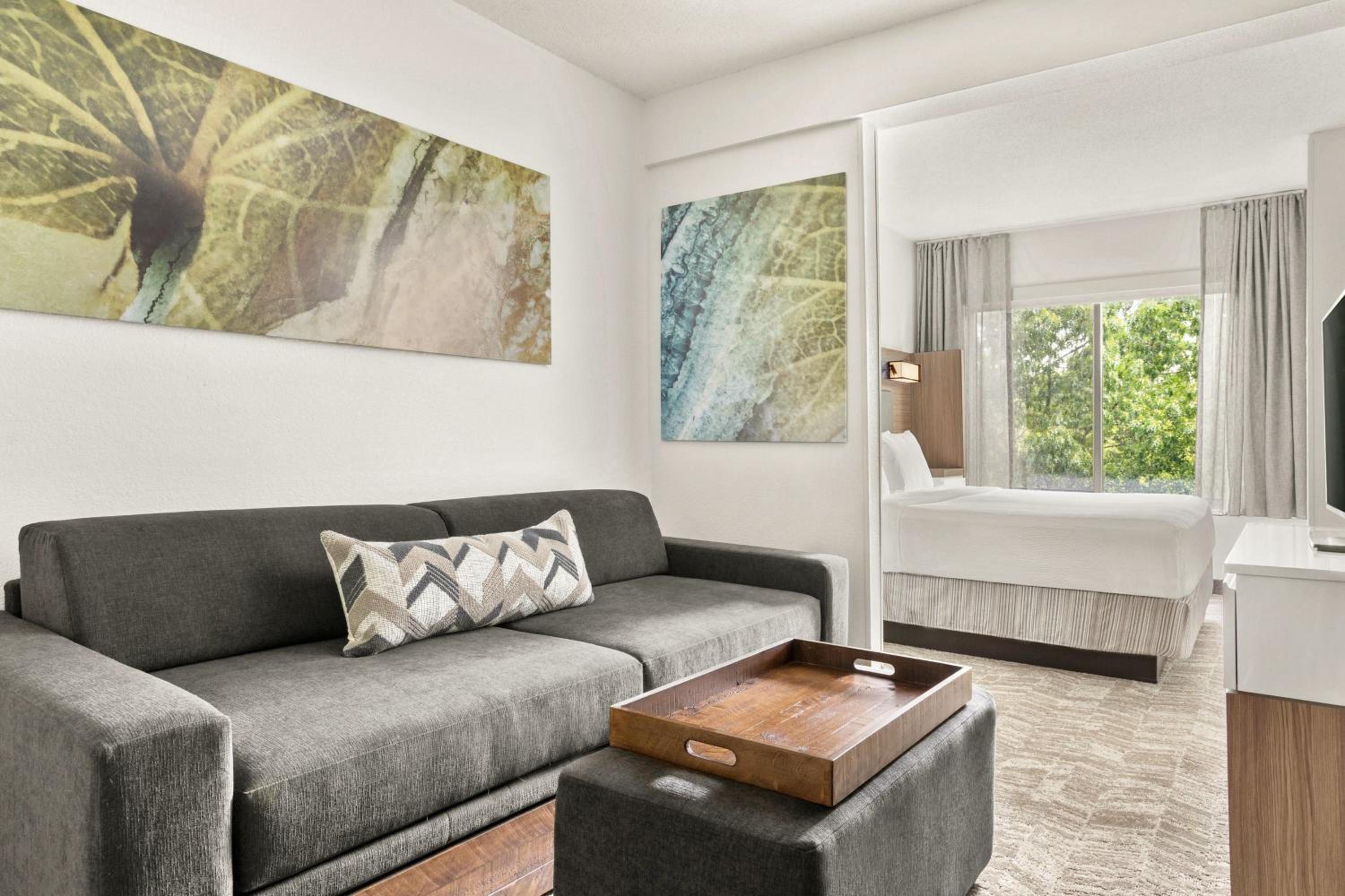 King Studio with Sofa Bed - Photo 1