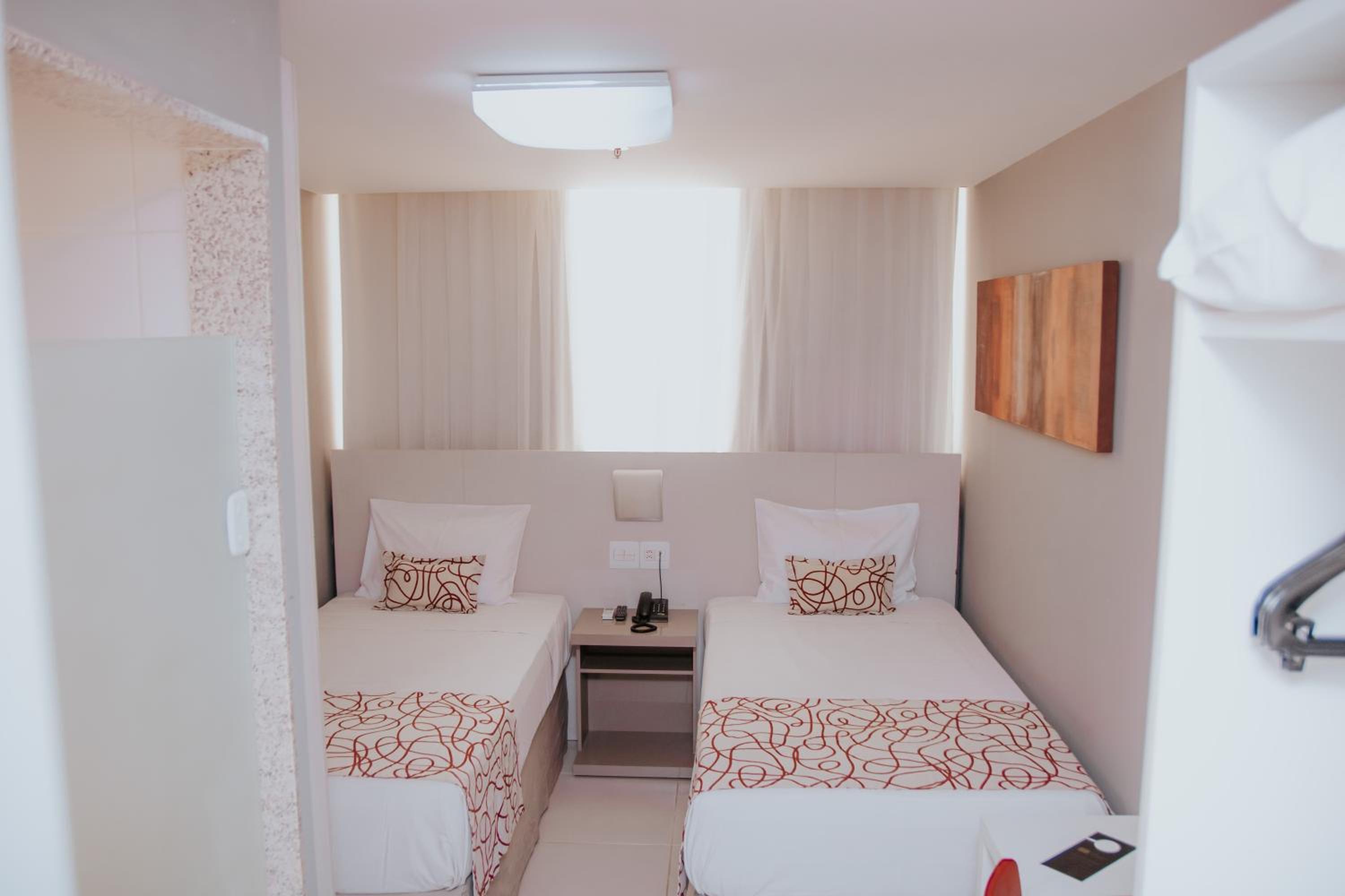 Standard Twin Room photo 3