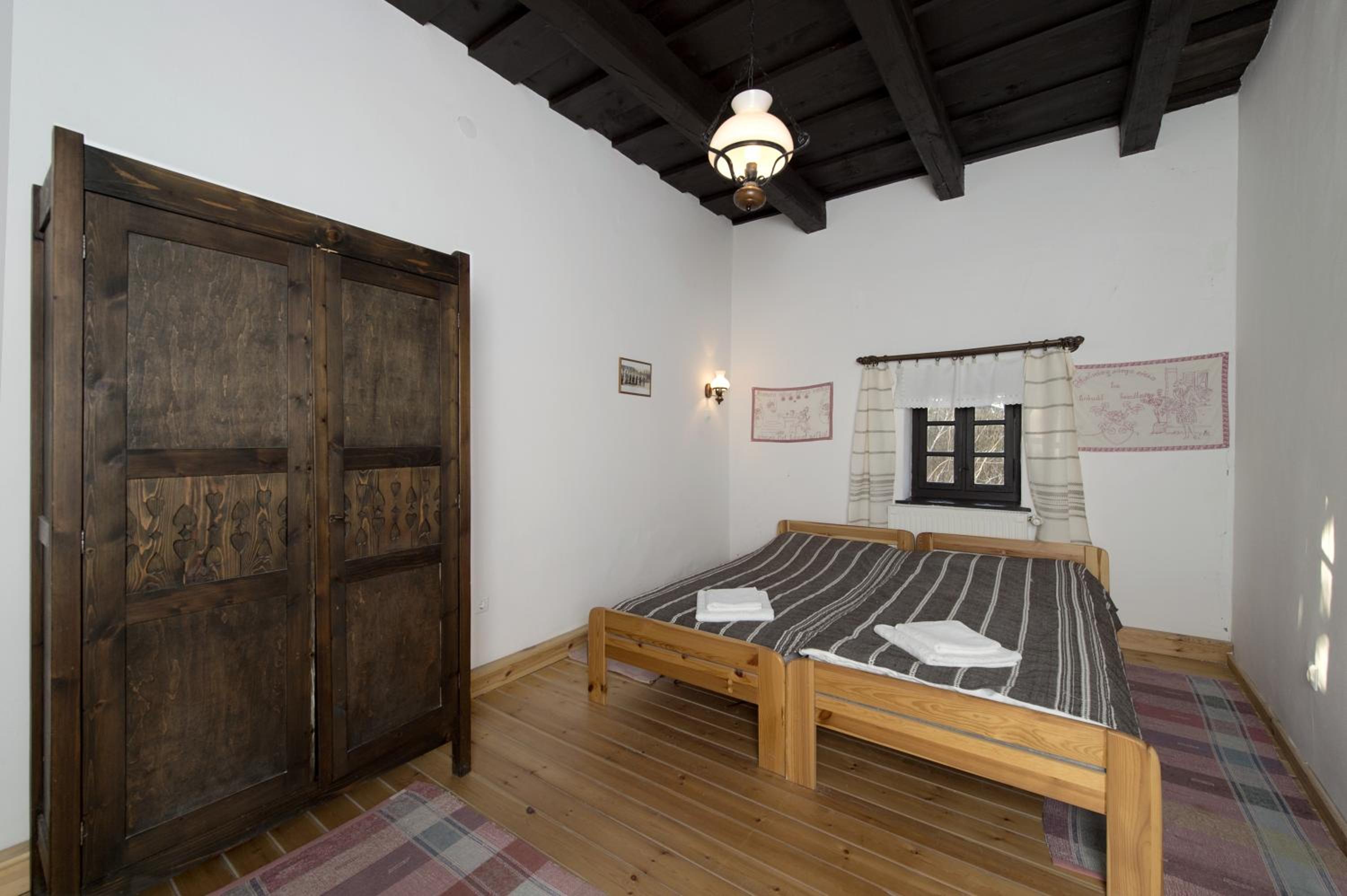 Bungalow (5 Adults) - Photo 1