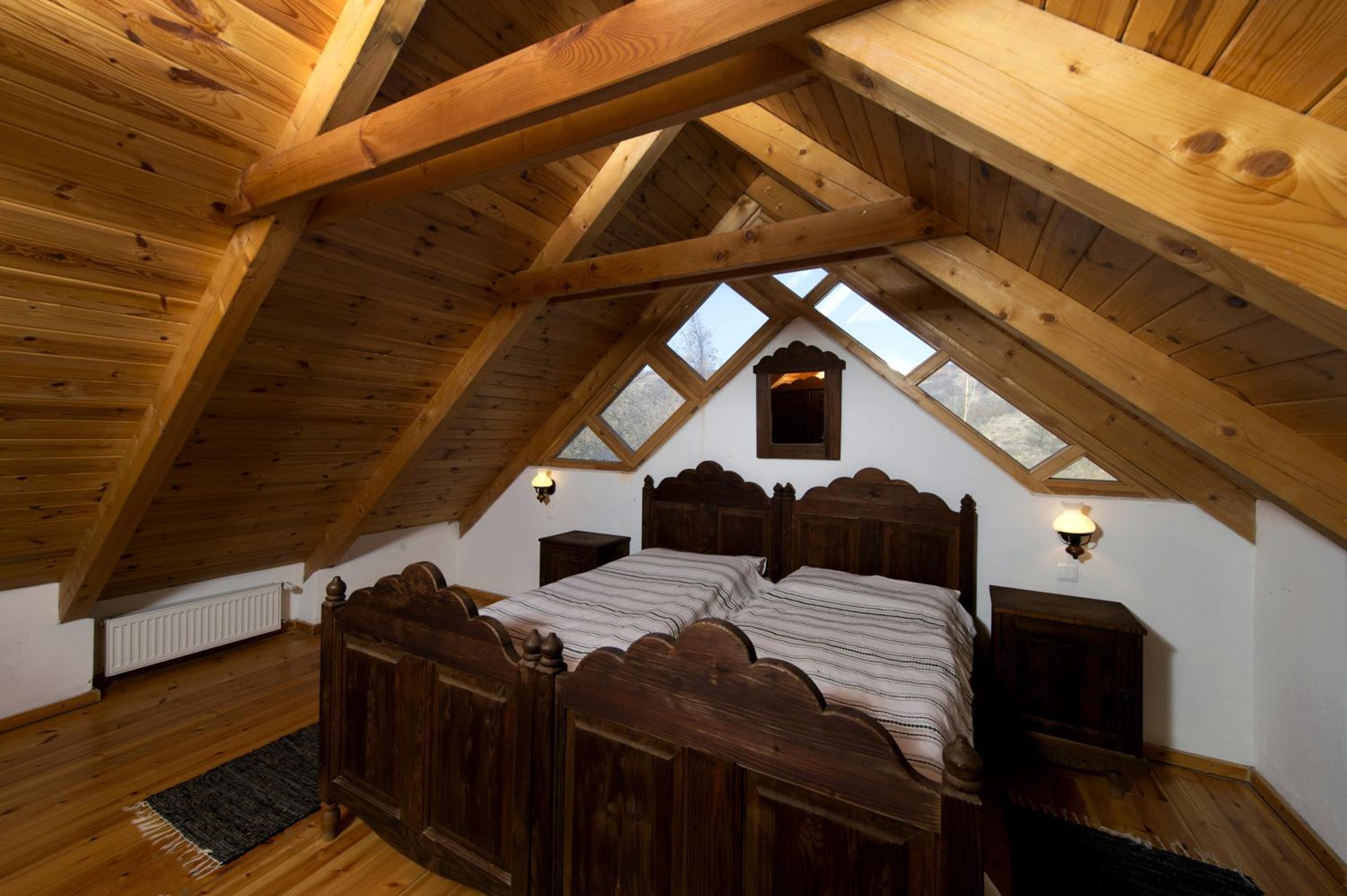 One-Bedroom Apartment - Photo 4