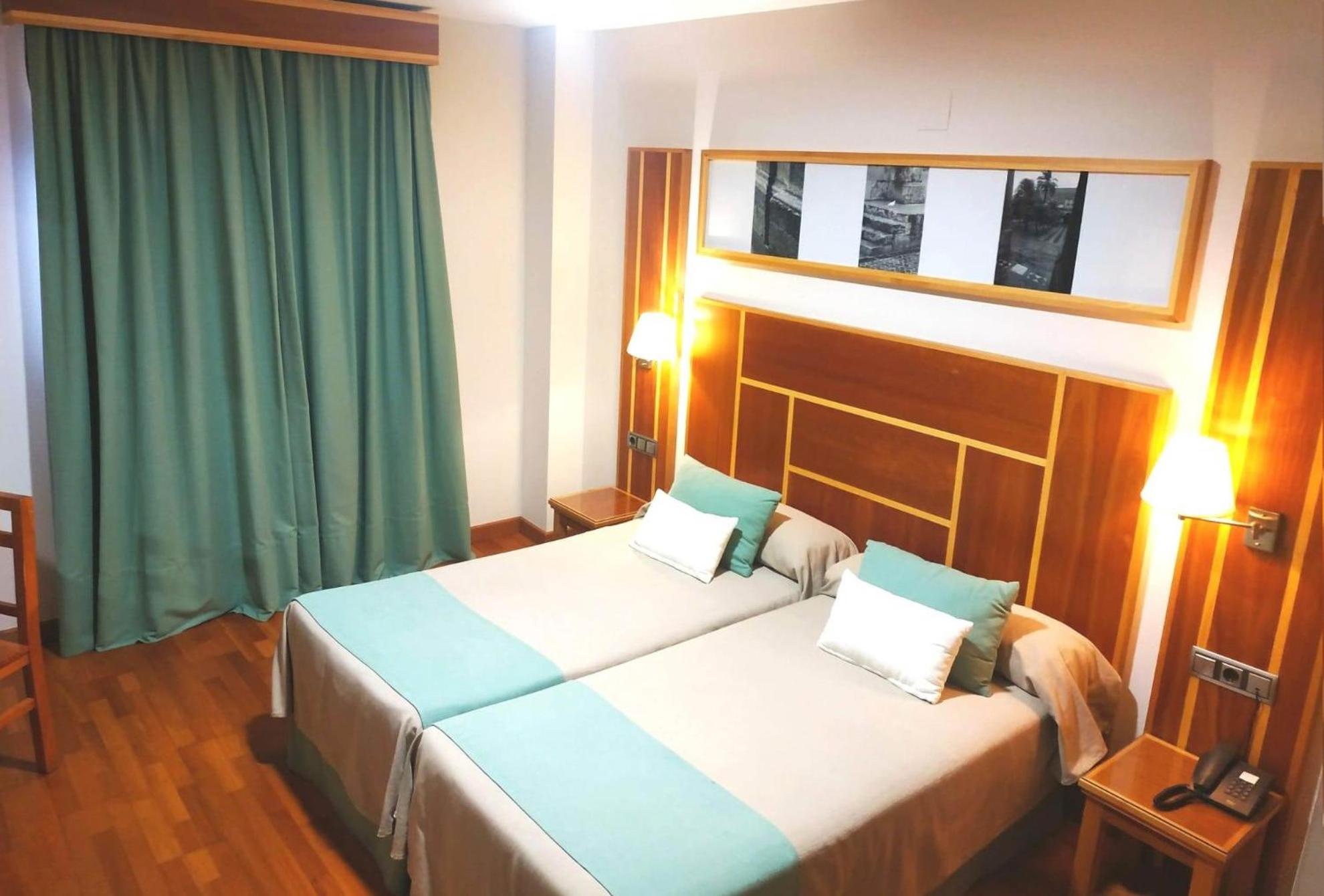 Double Room - Photo 1