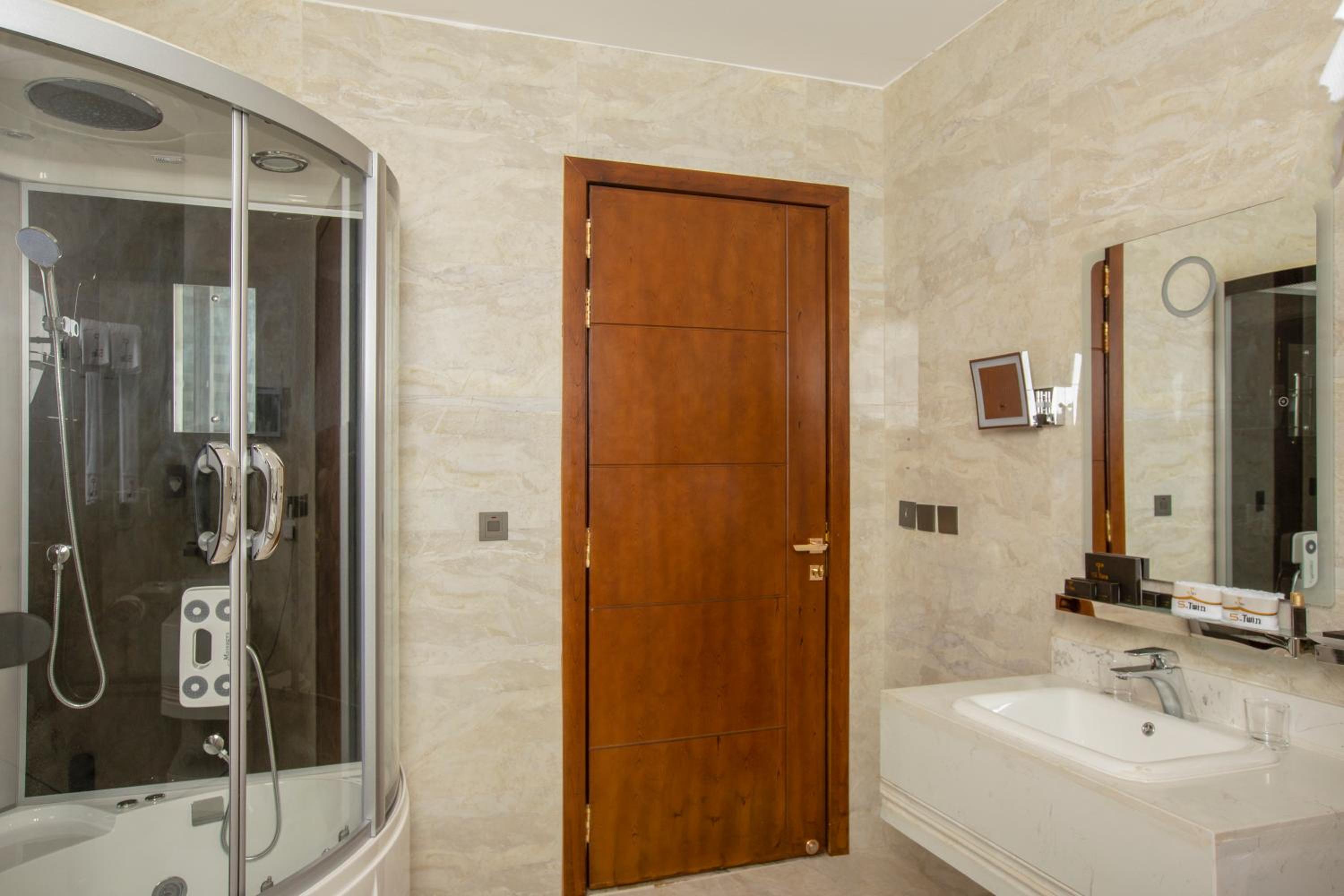 Junior Suite - Photo 6