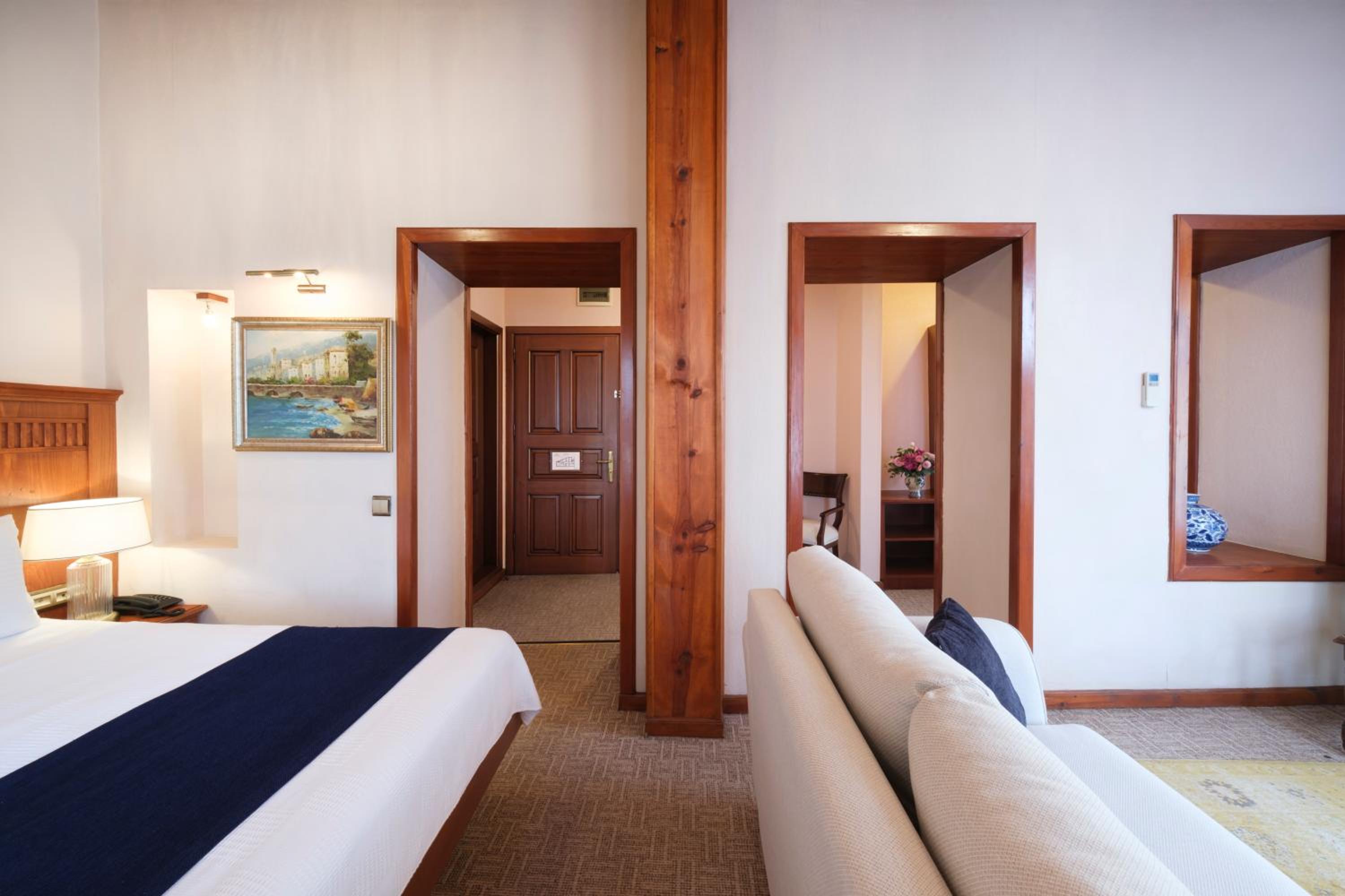 Deluxe Double Room - Photo 1