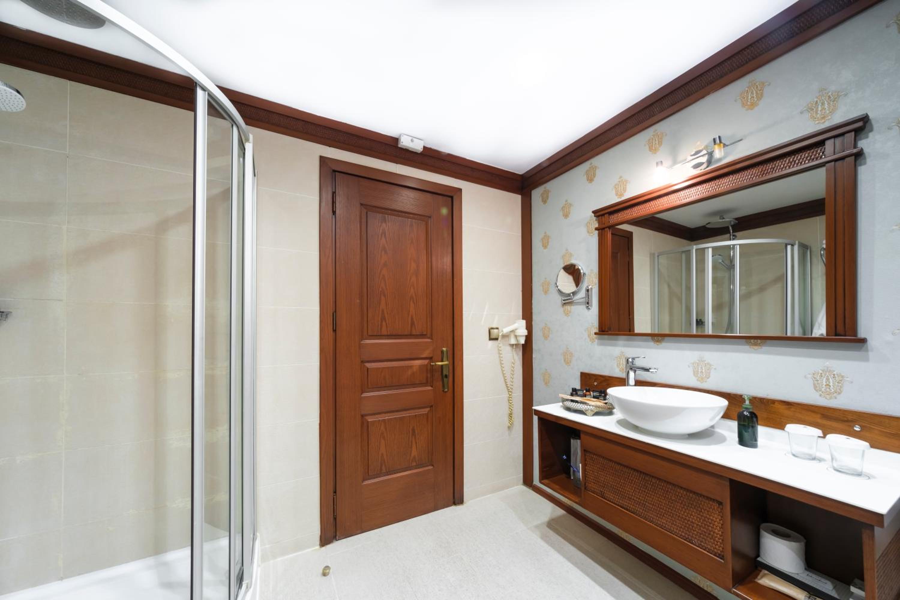 Deluxe Double Room - Photo 7