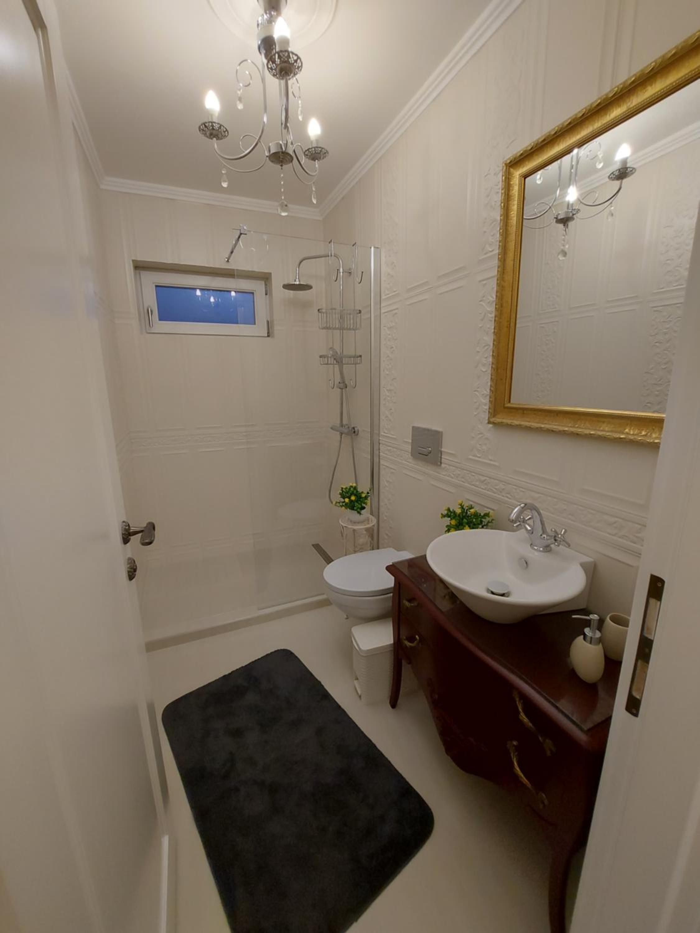 Deluxe Double Room with Extra Bed photo 2
