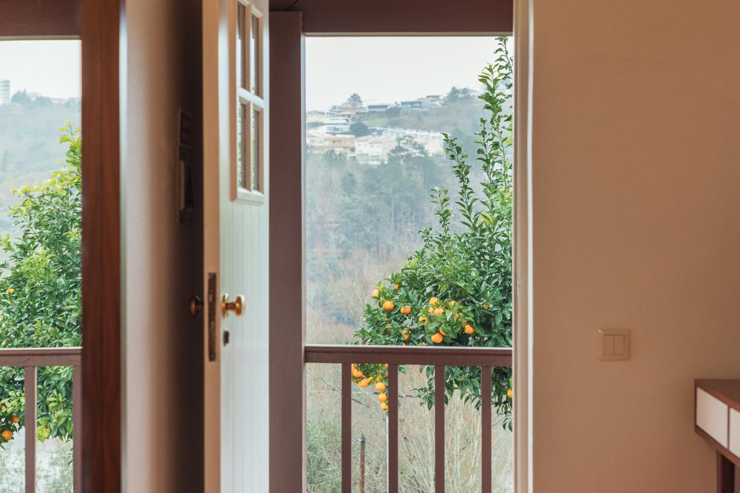 Double Room with Garden View - Photo 18