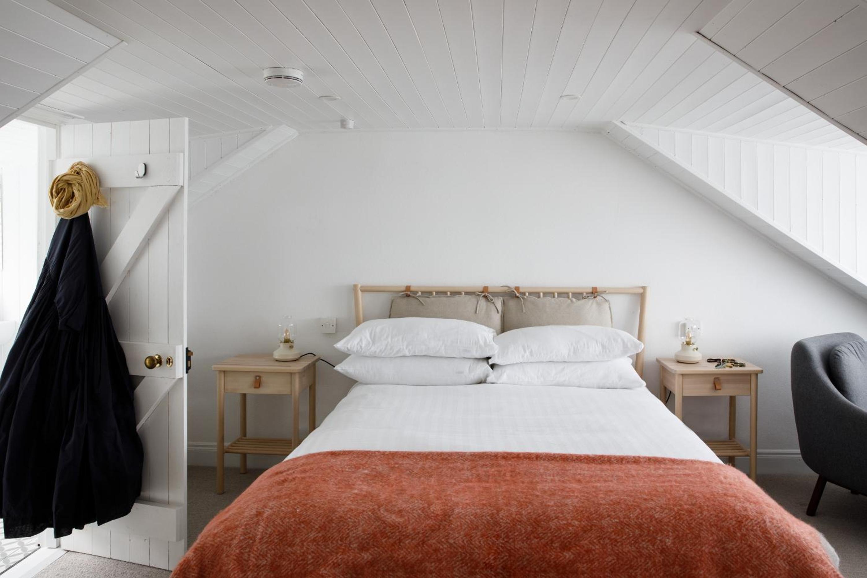 Two-Bedroom Cottage photo 2
