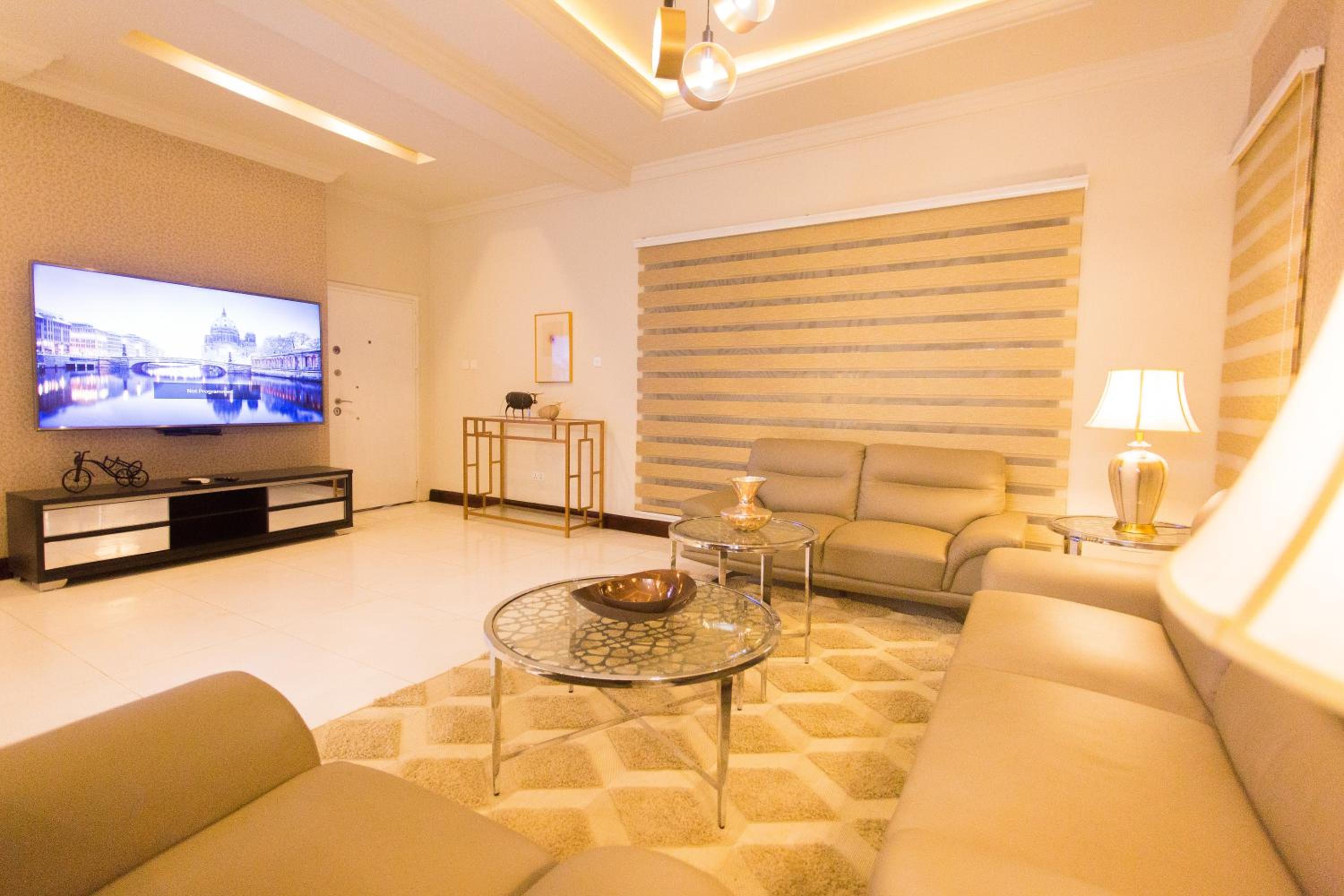 One-Bedroom Apartment - Photo 1