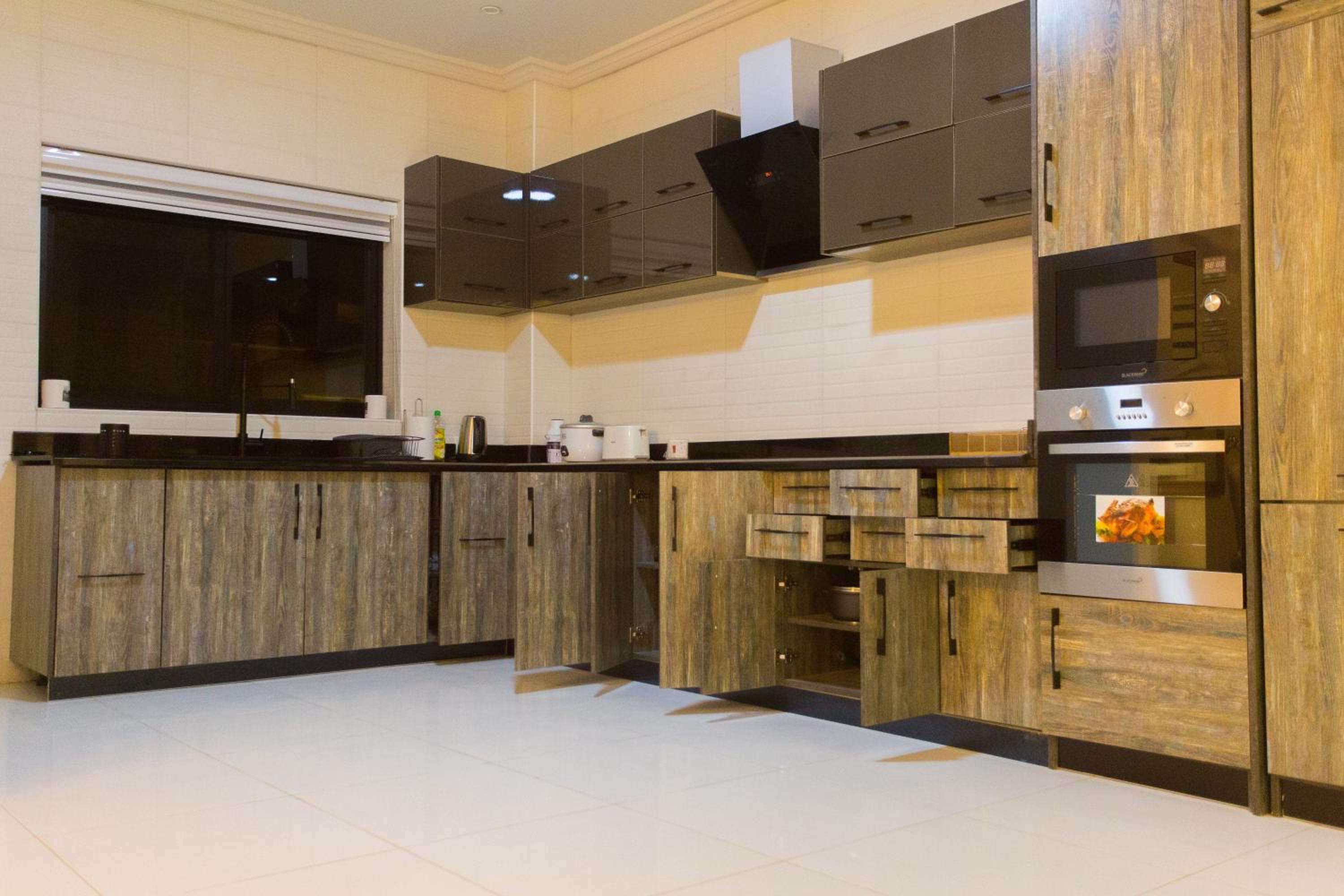 Two-Bedroom Apartment - Photo 25
