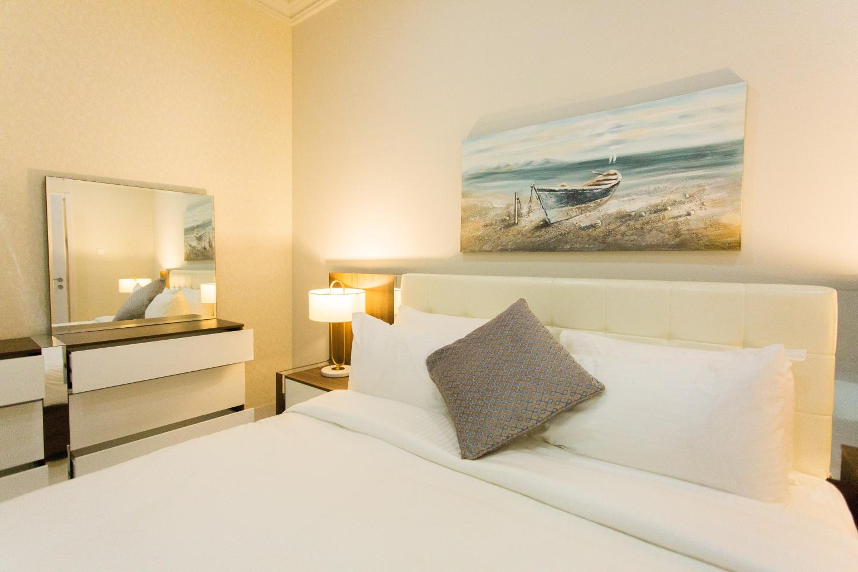 One-Bedroom Apartment - Photo 35