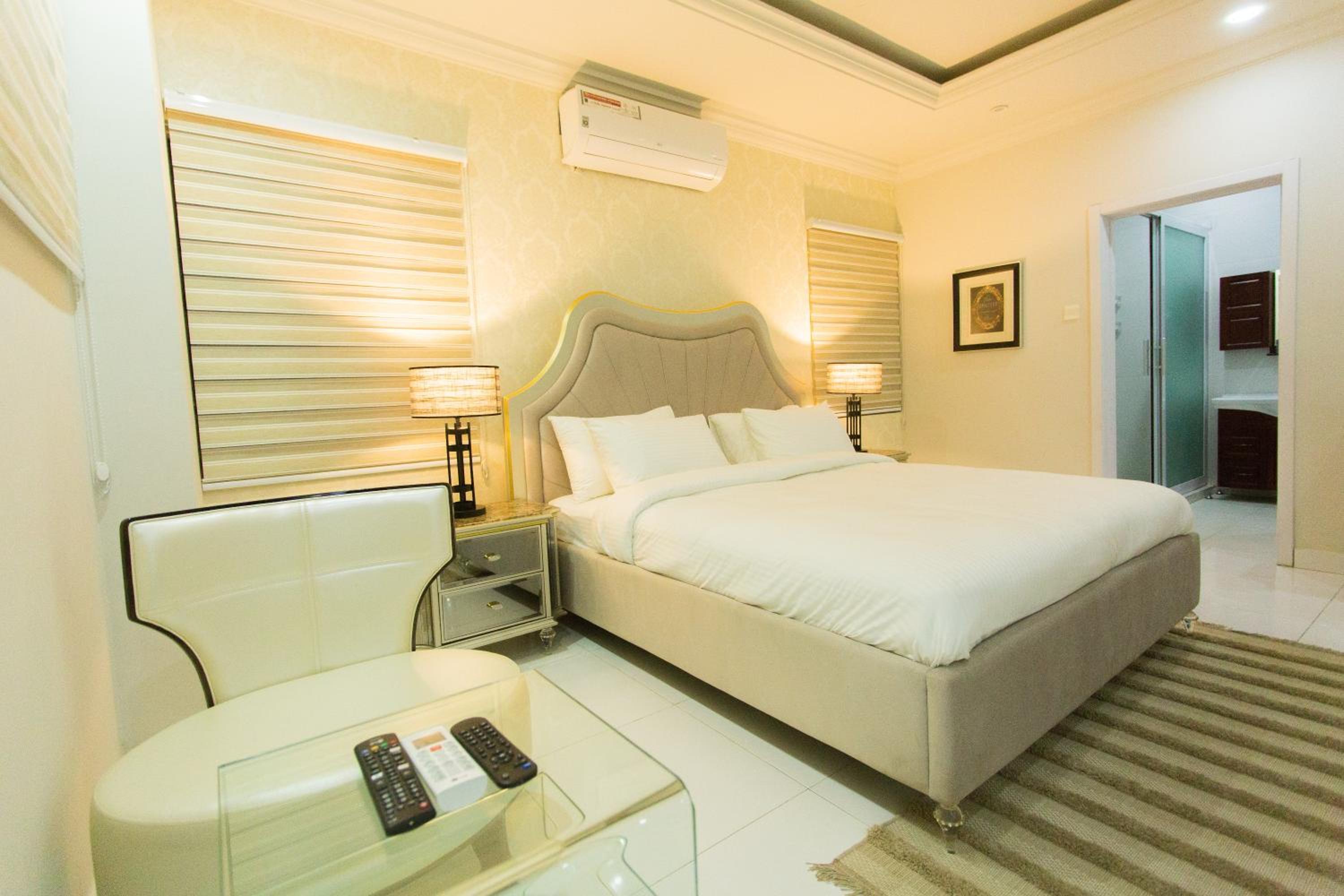 One-Bedroom Apartment - Photo 10