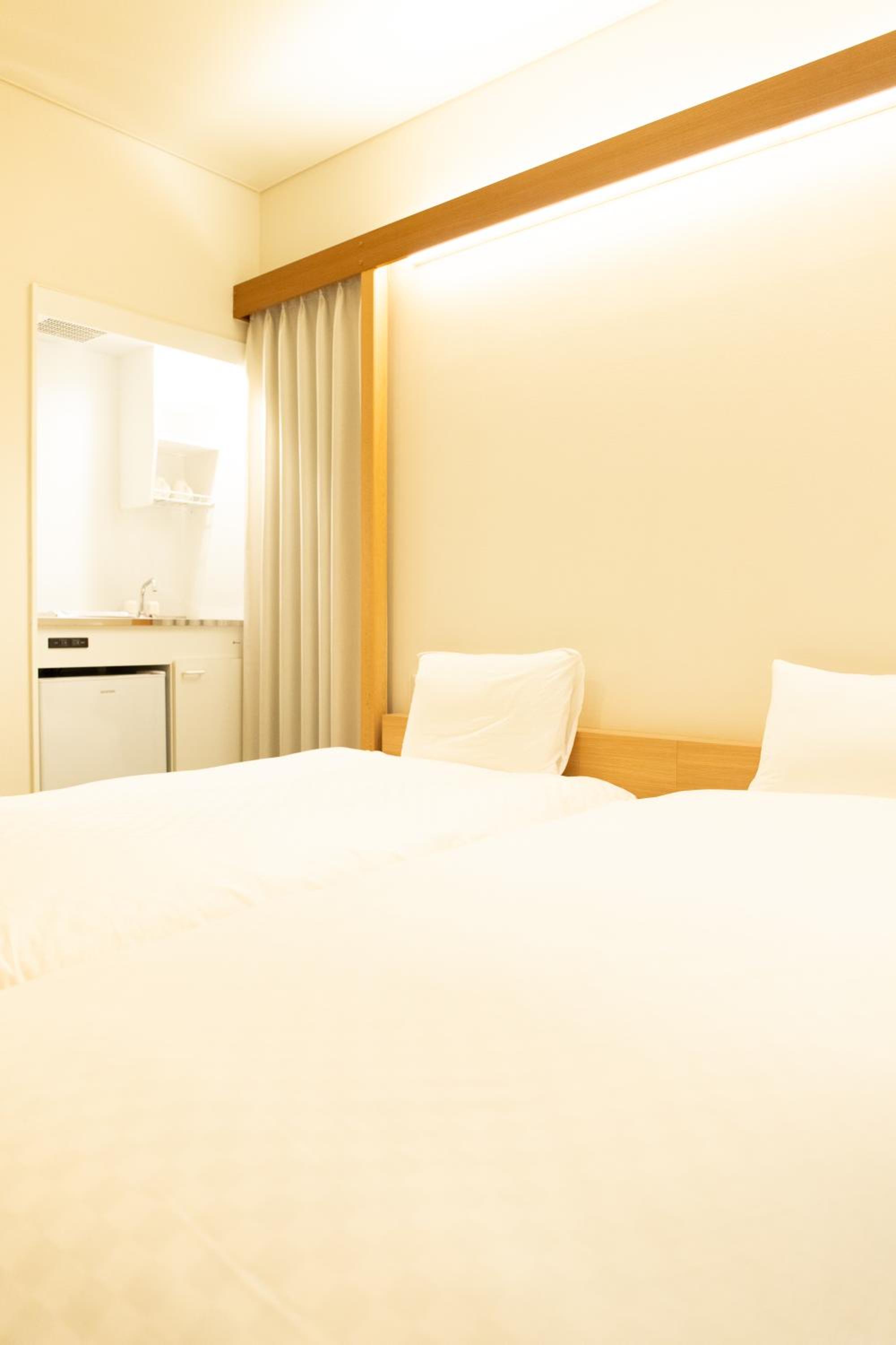 Double Room with Private Bathroom photo 2