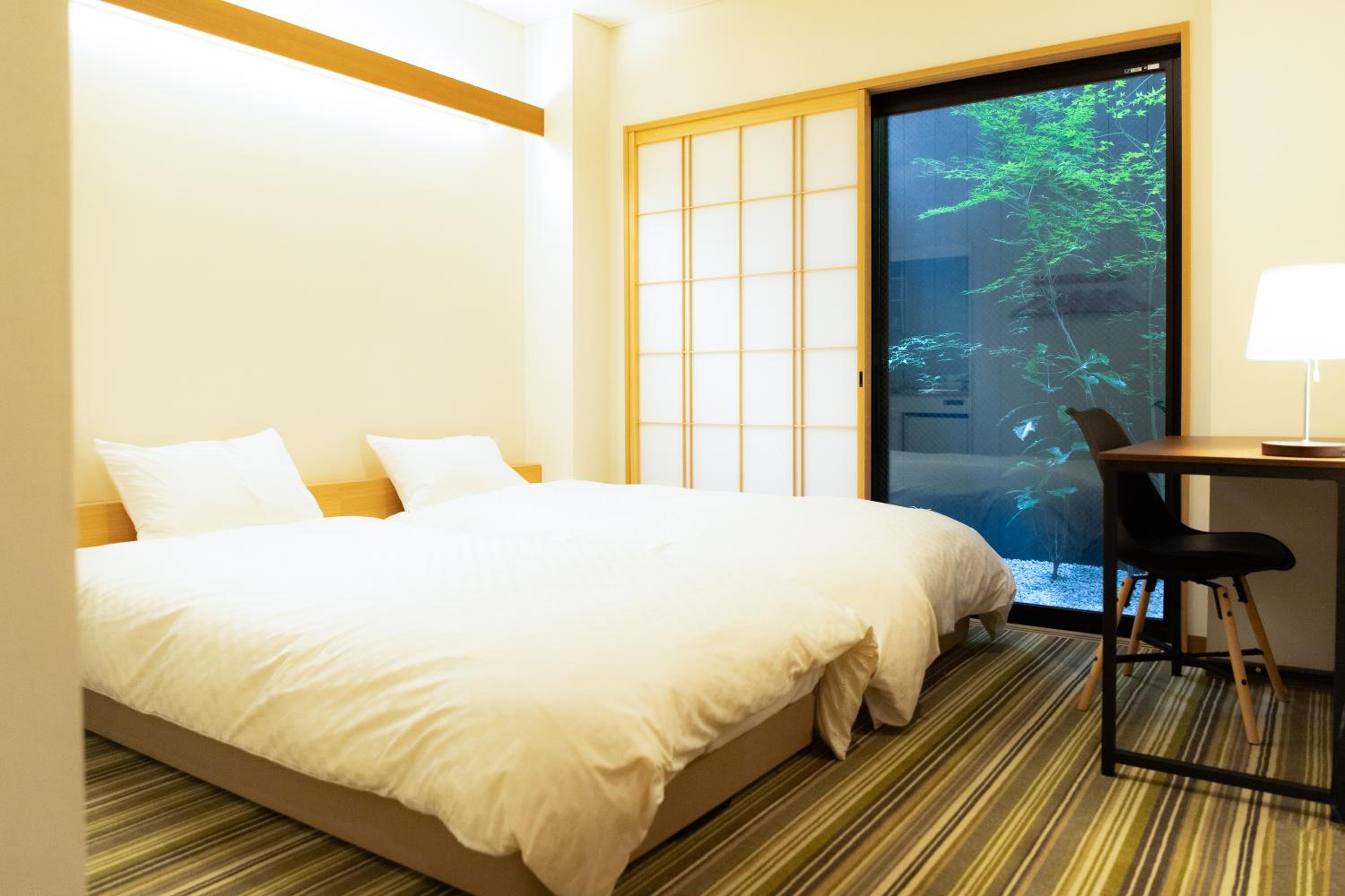 Double Room with Private Bathroom photo 1