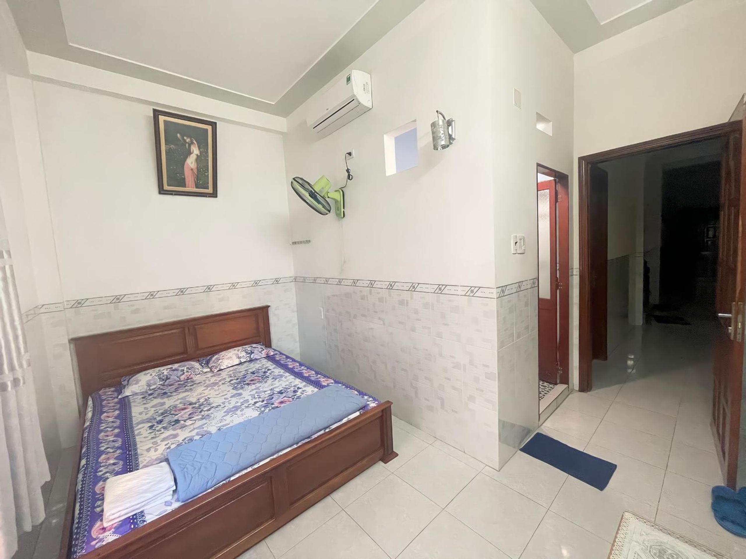 Large Double Room photo 1