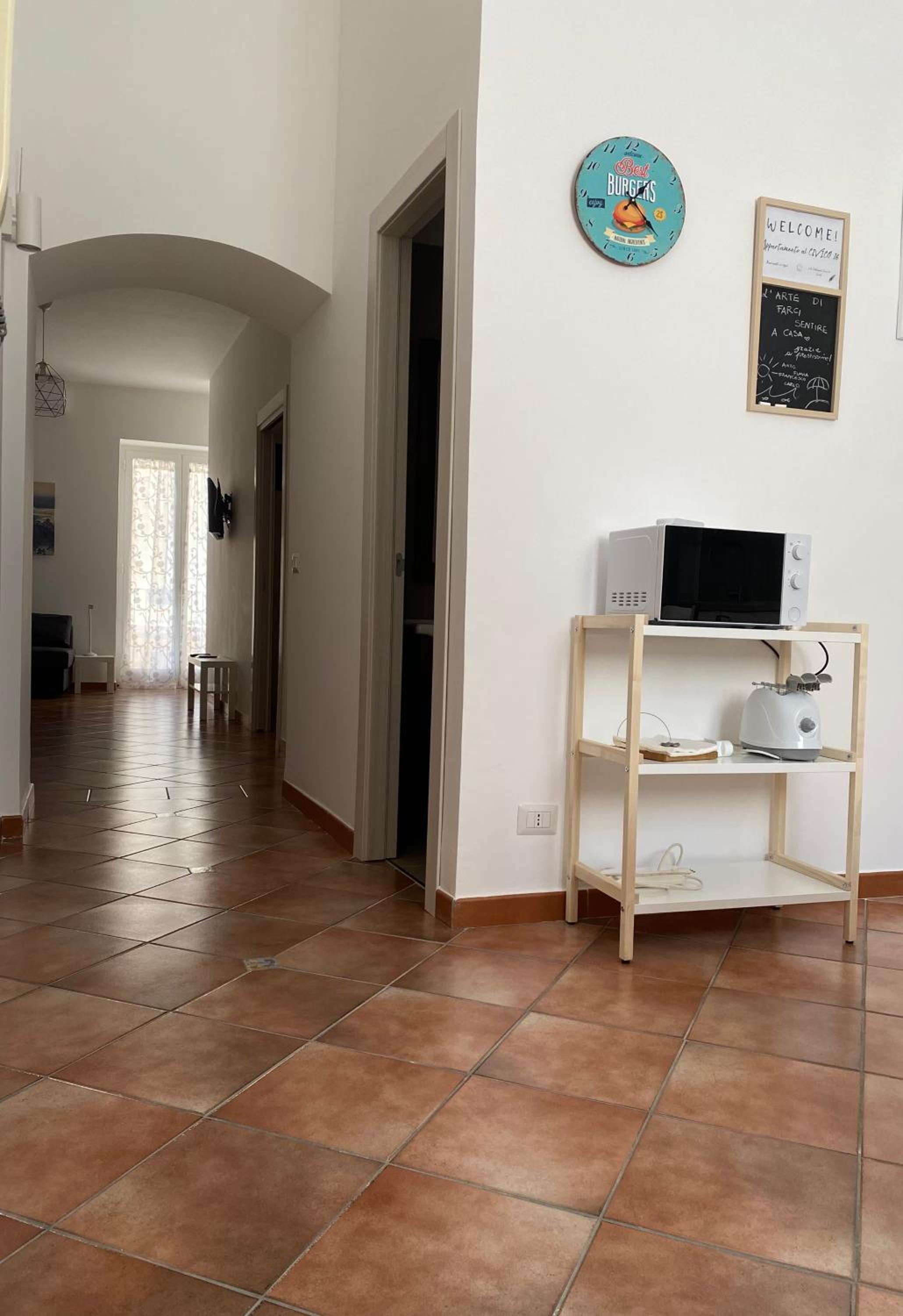 One-Bedroom Apartment photo 2