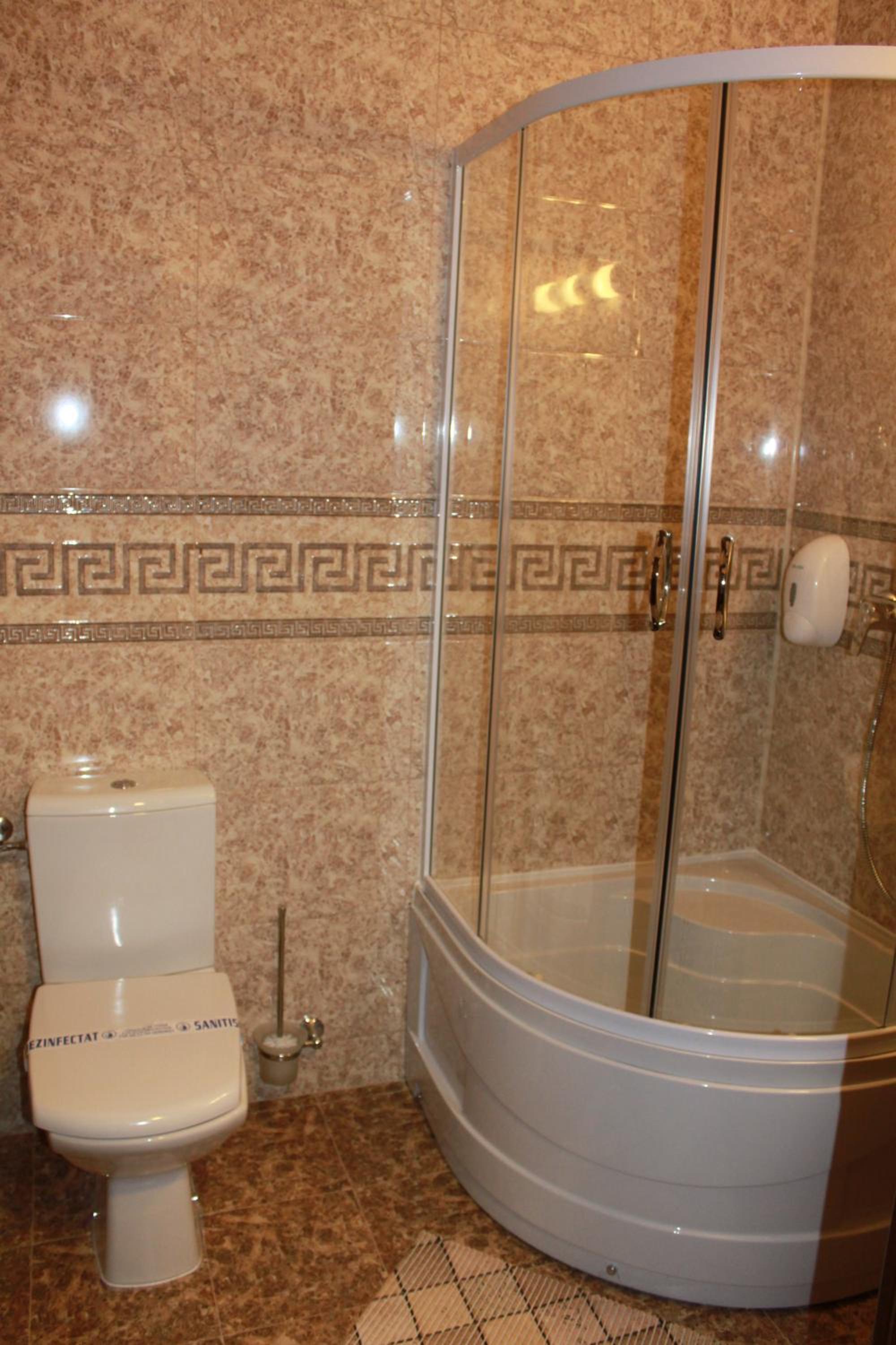 Deluxe Double or Twin Room - Photo 7