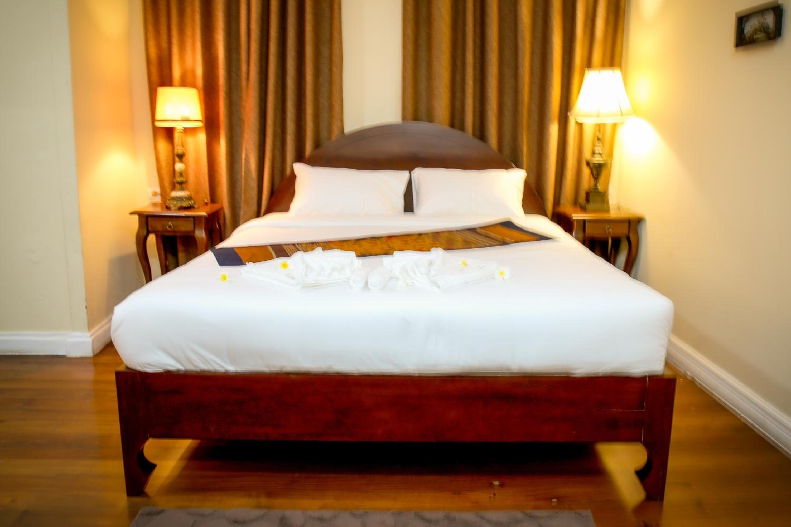 Double Room With Private Bathroom photo 2