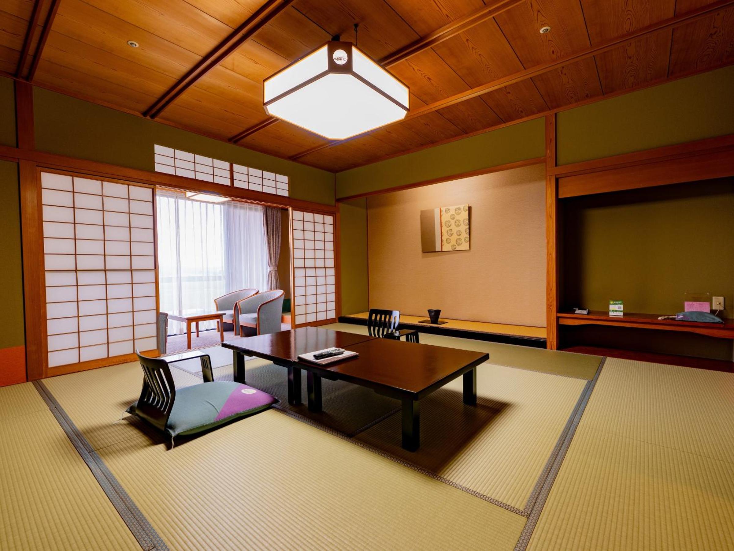Japanese-Style Superior Room