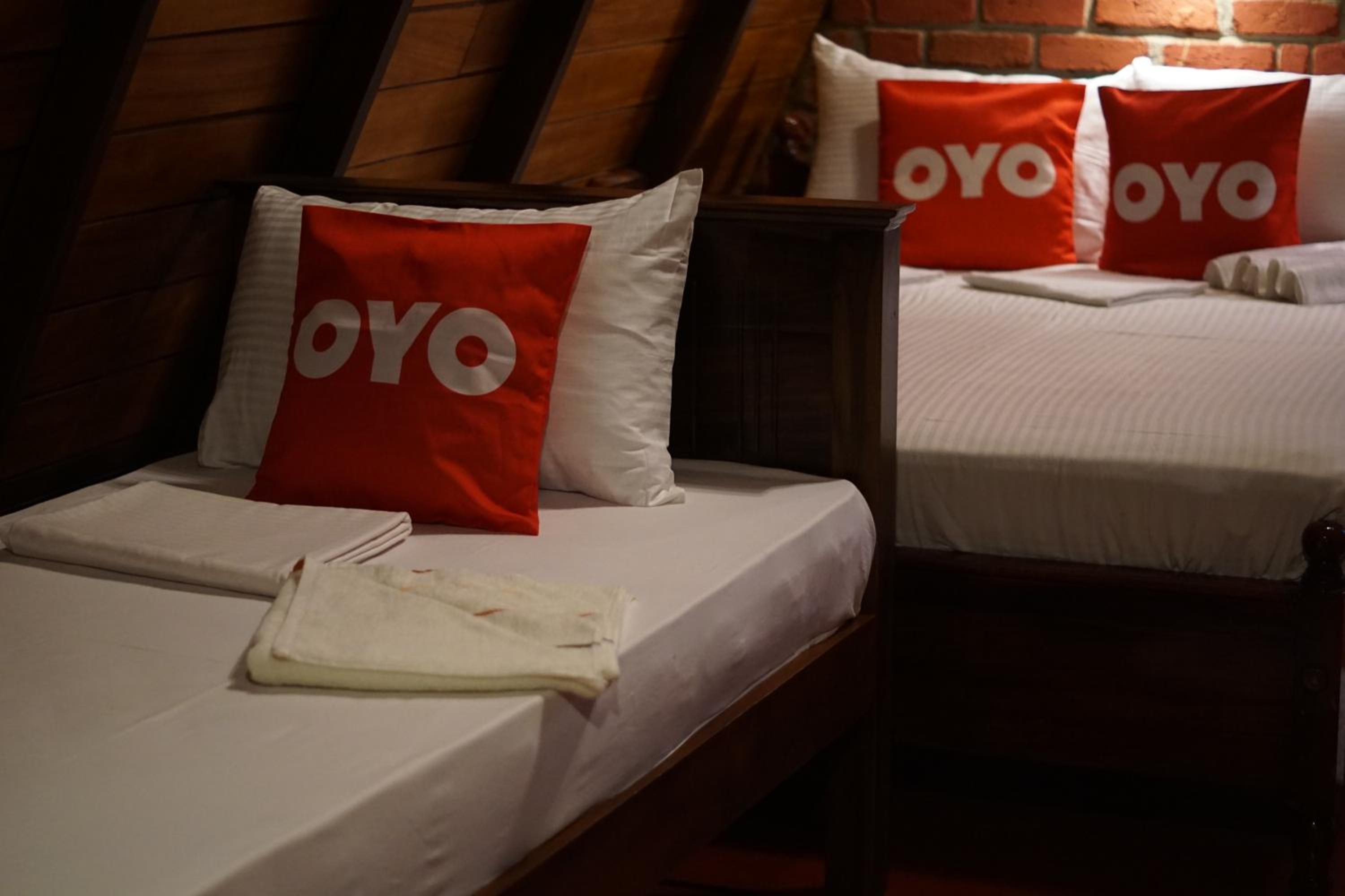 Cama em Dormitório Misto com 6 Camas