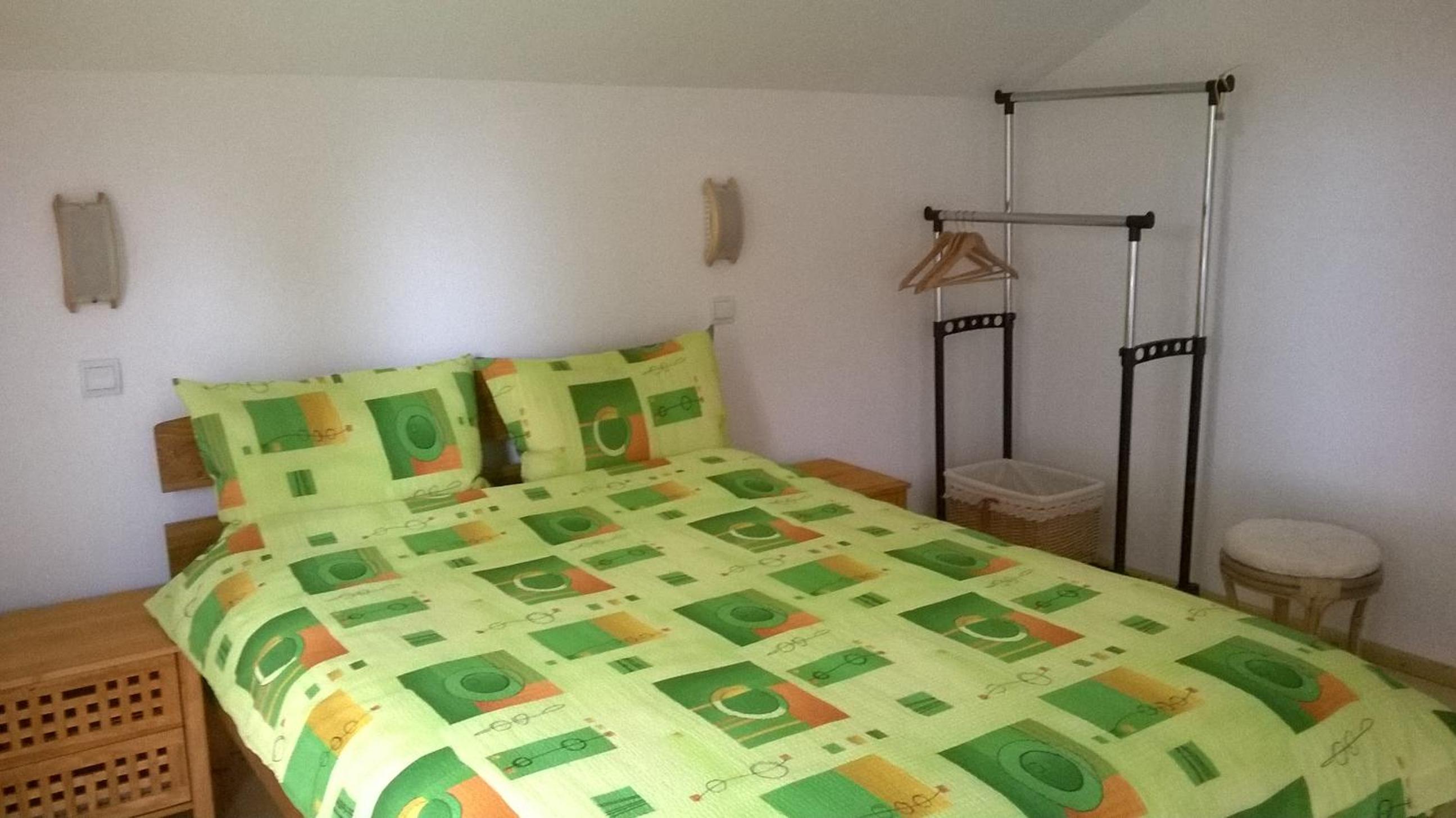 Six-Bedroom House photo 1