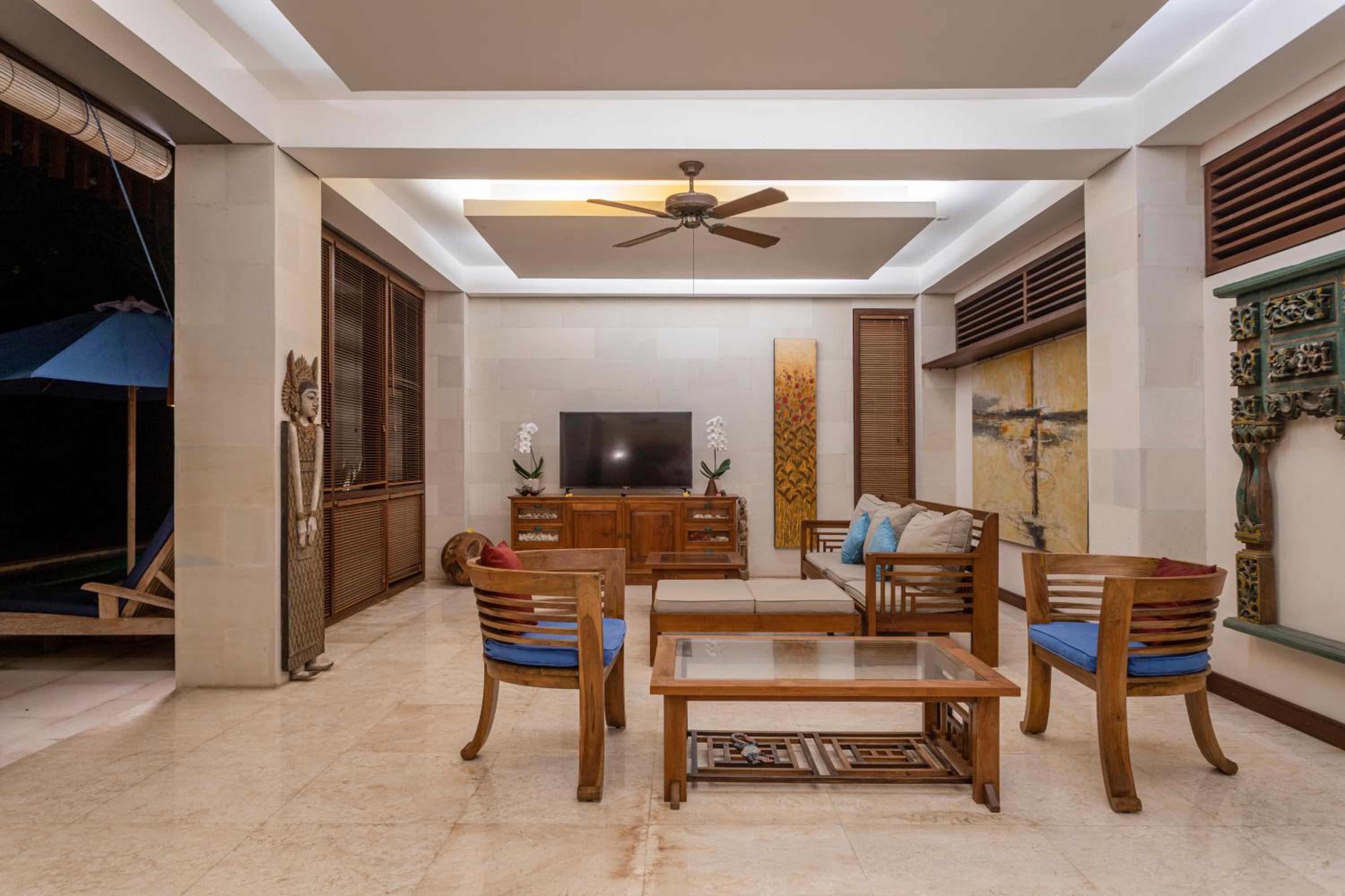Three-Bedroom Villa - Photo 46