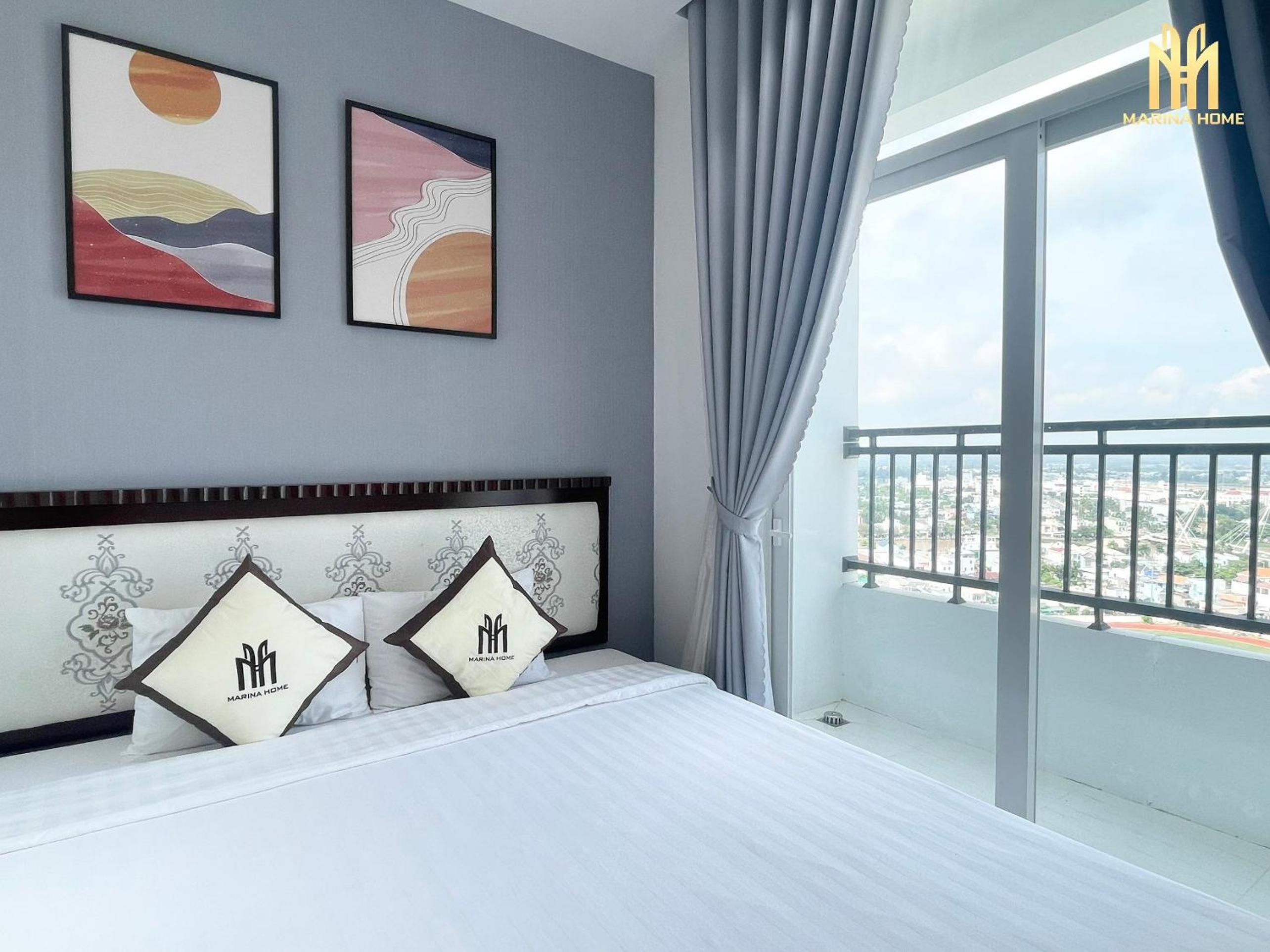 King Room with Balcony photo 1