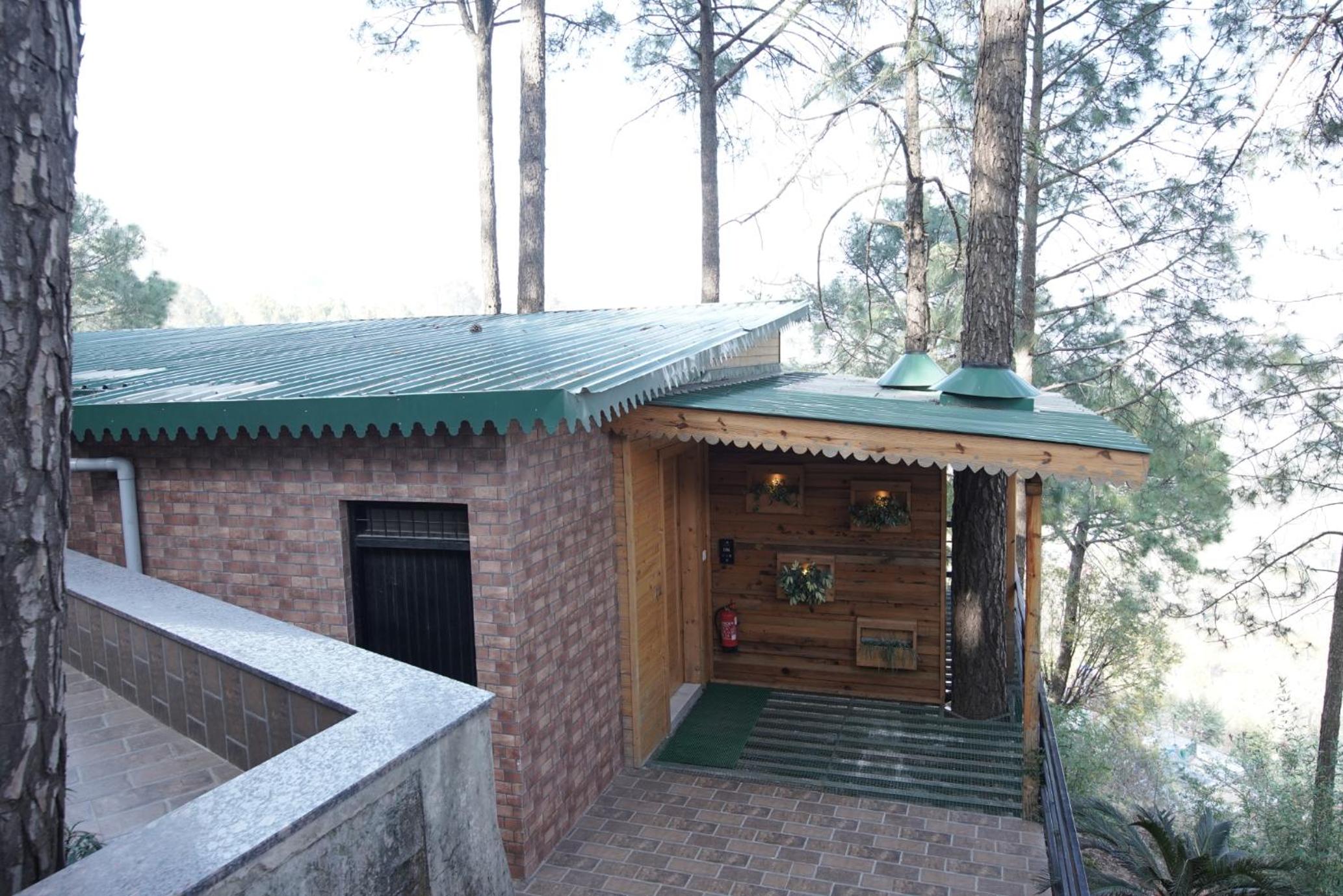 Double Room with Mountain View - Photo 9