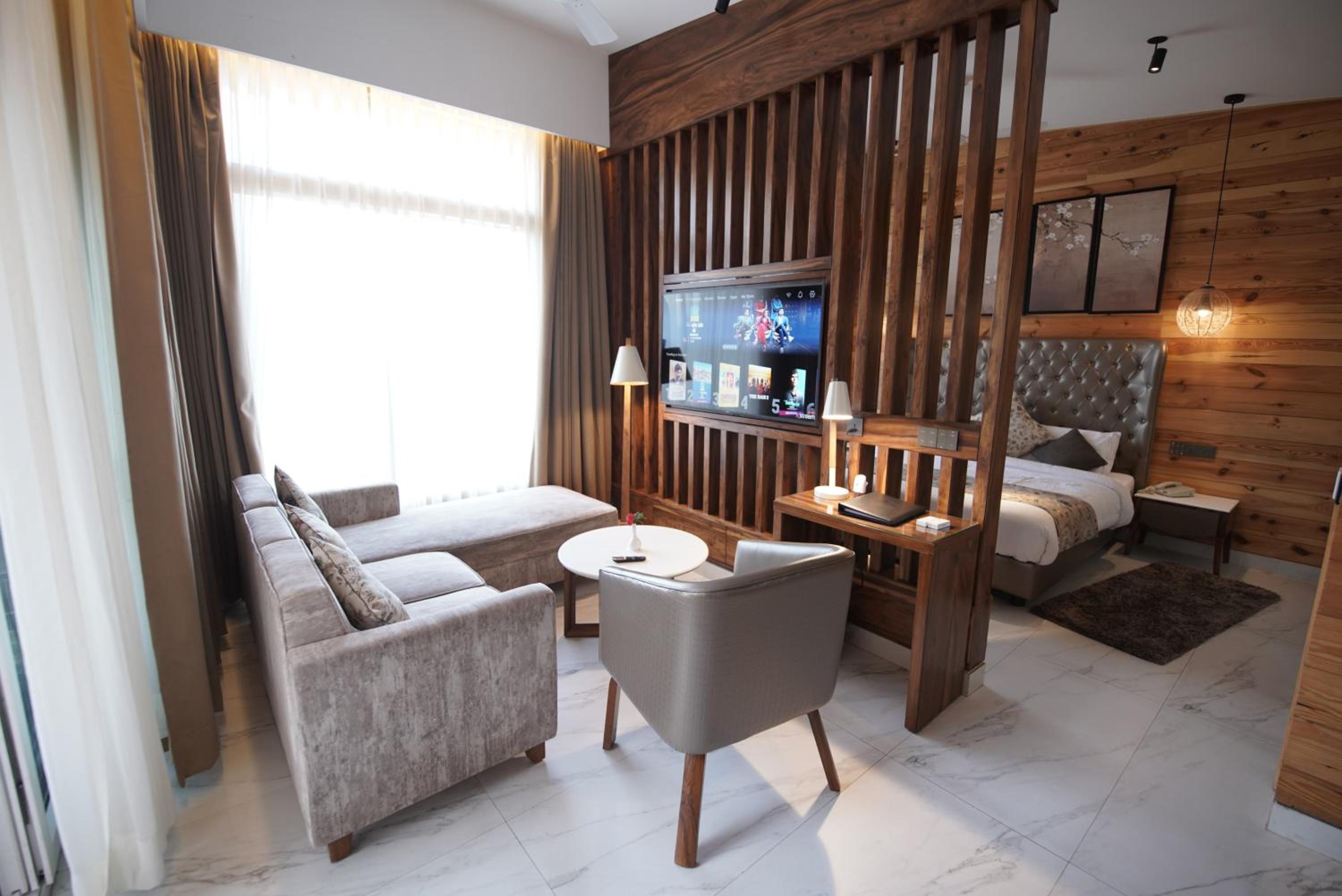 Double Room with Mountain View - Photo 11
