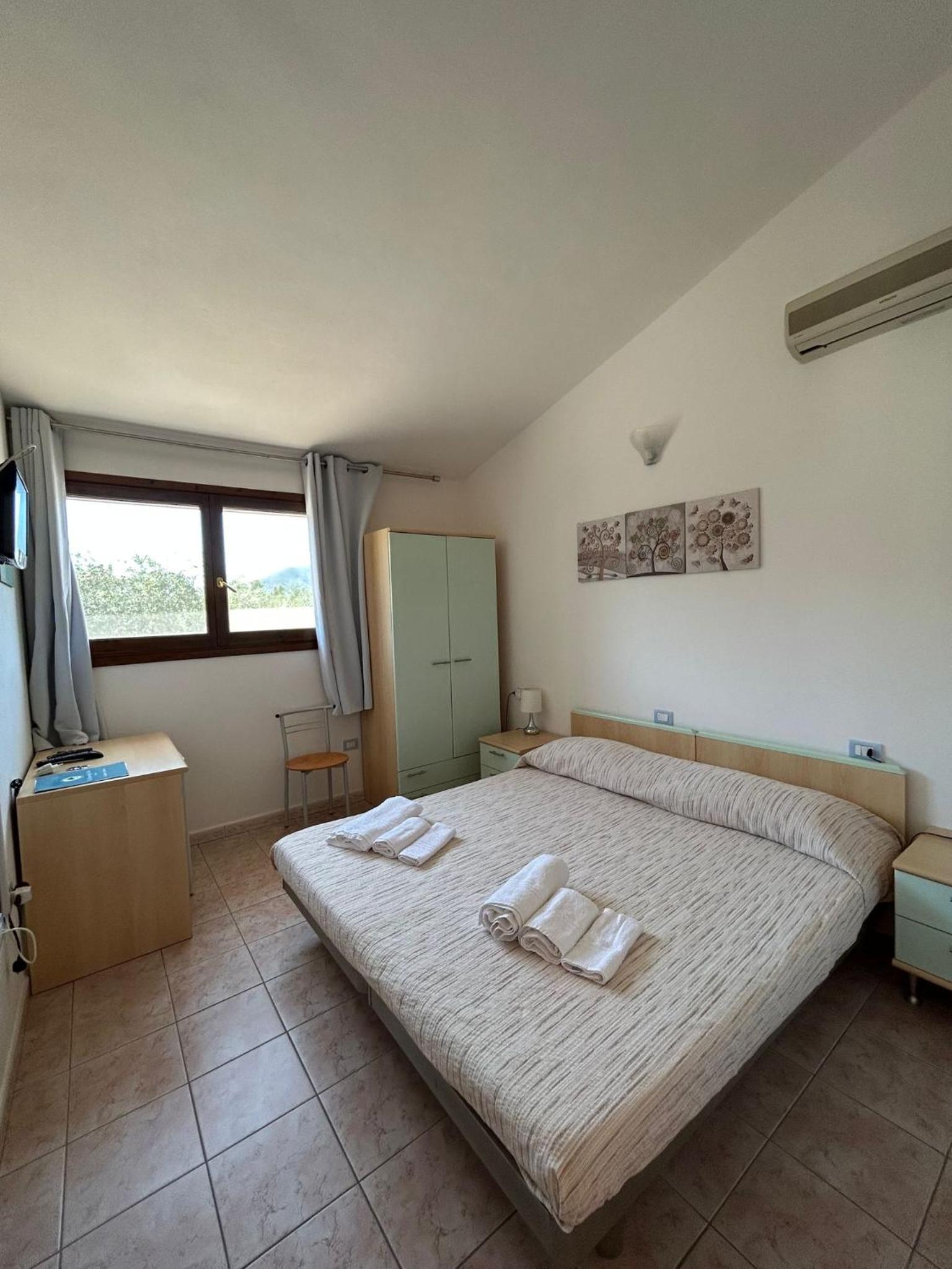 Double or Twin Room - Disability Access - Photo 1