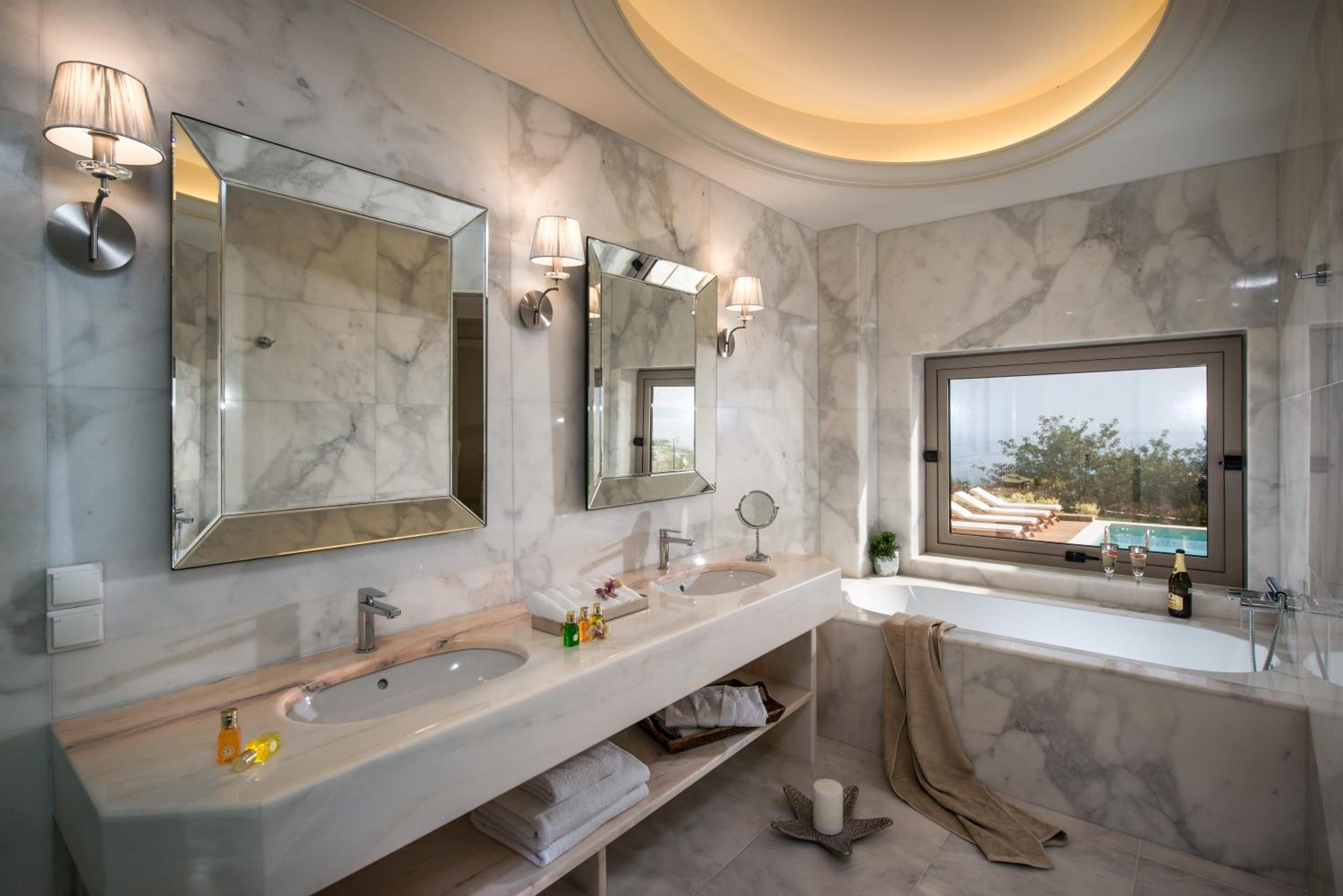 Luxury Pool Suite with Sea View (Adults Only) photo 3
