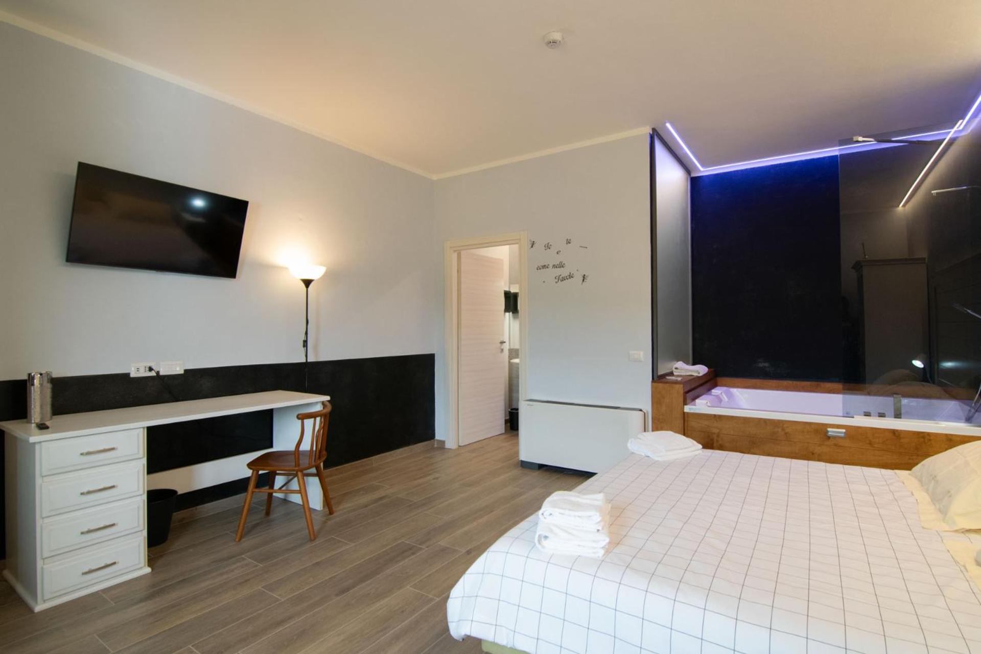 Junior Suite with Garden View photo 2
