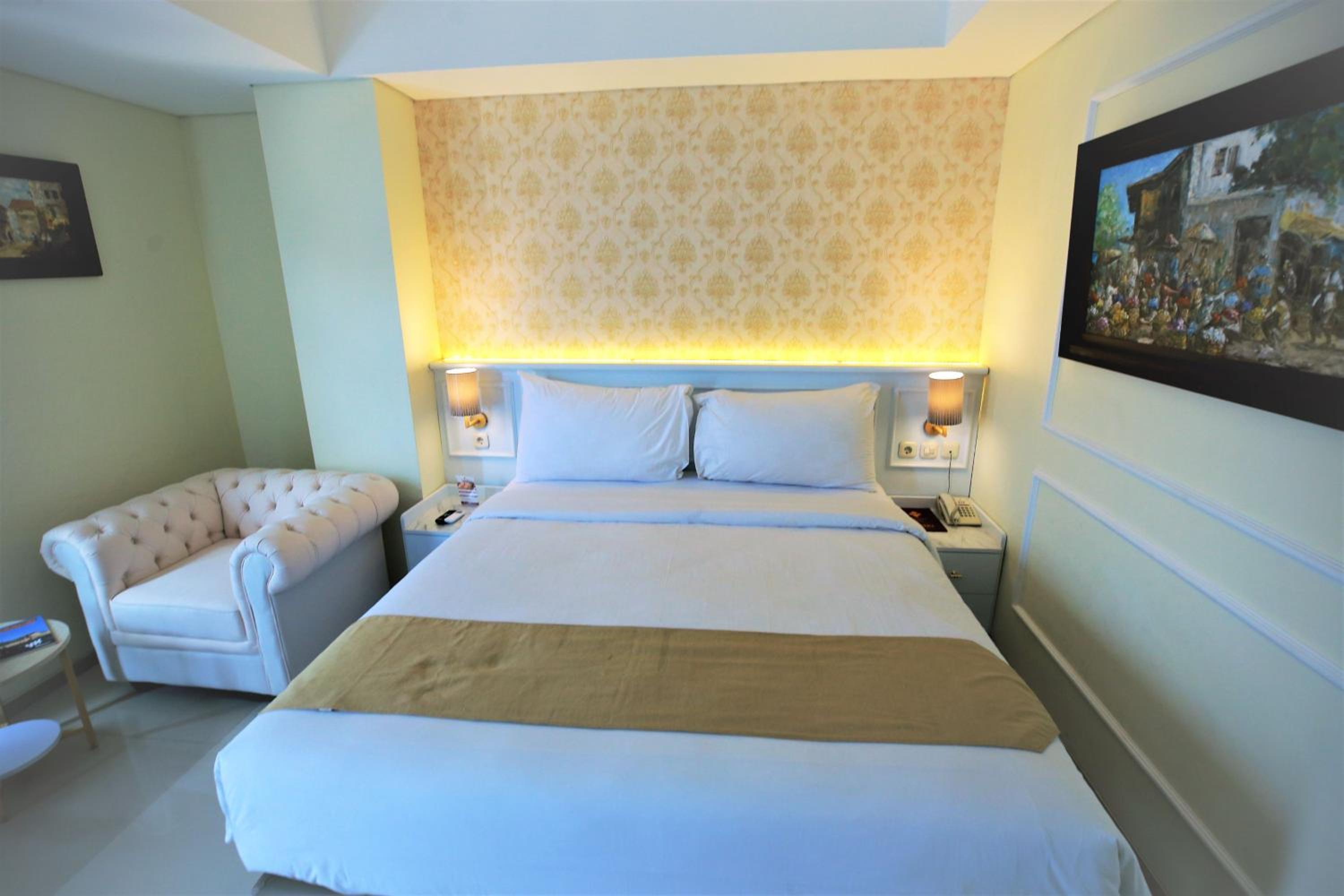 Deluxe Room - Photo 9