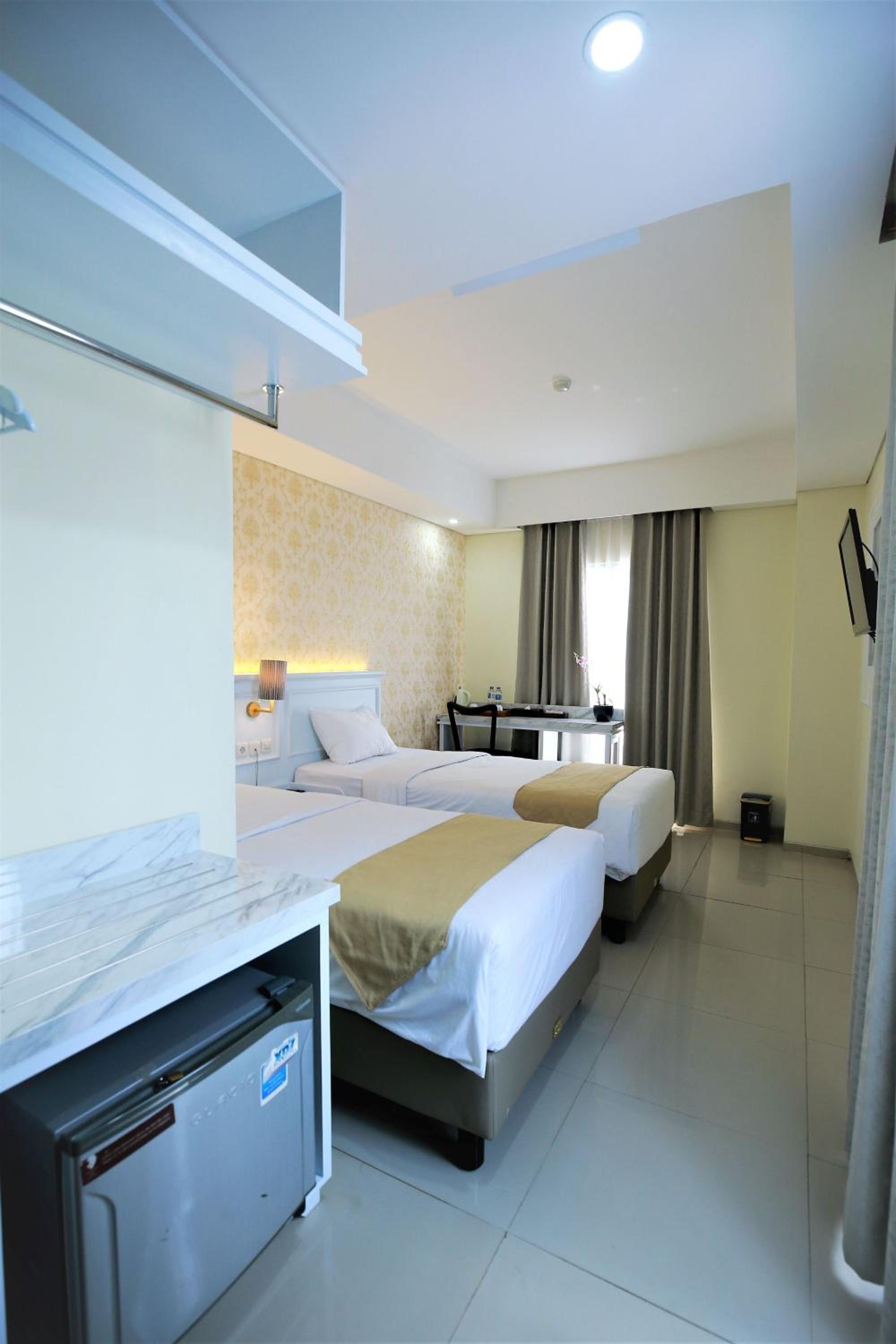 Superior Twin Room - Photo 7