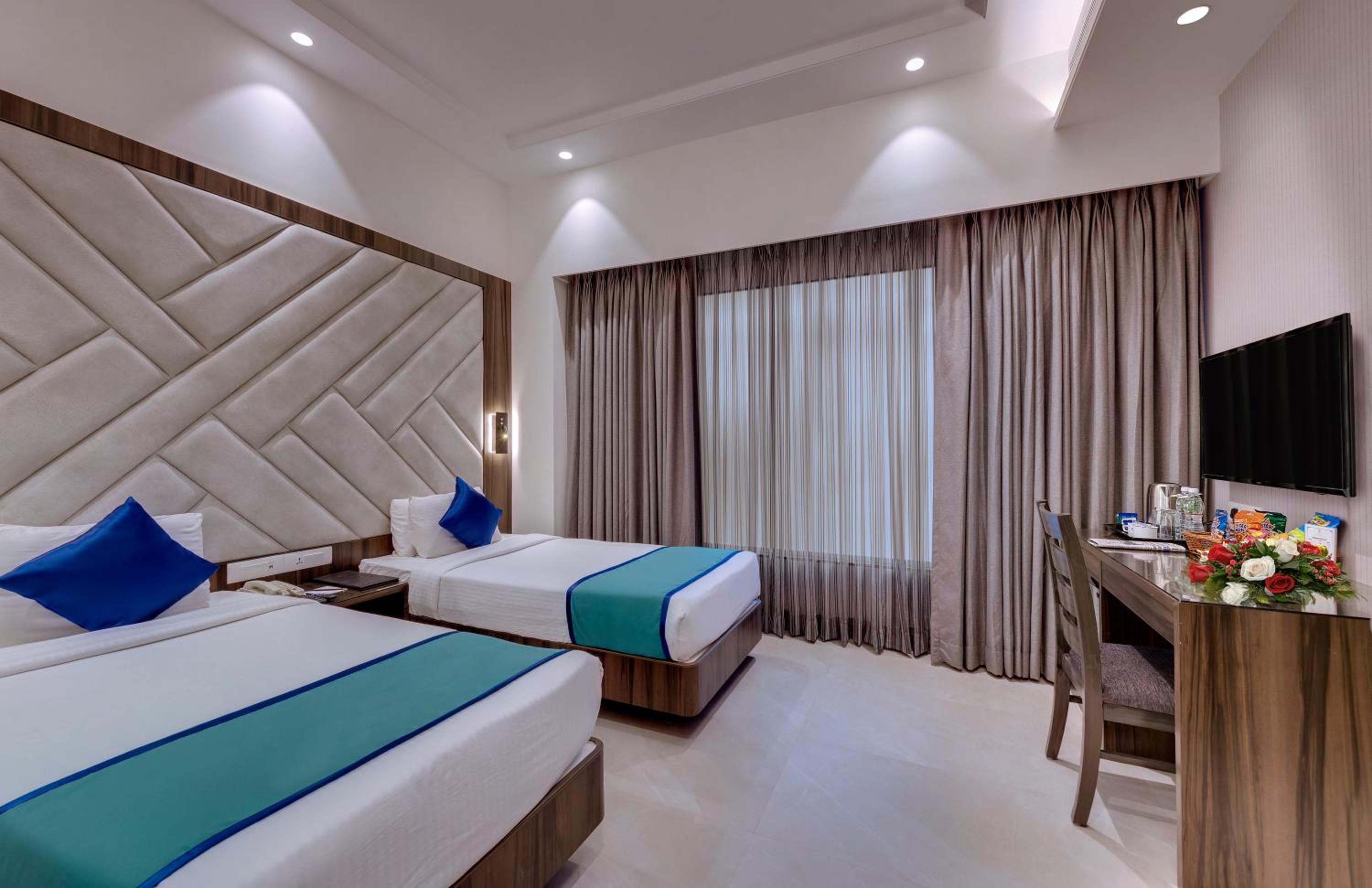 Superior King Room photo 3