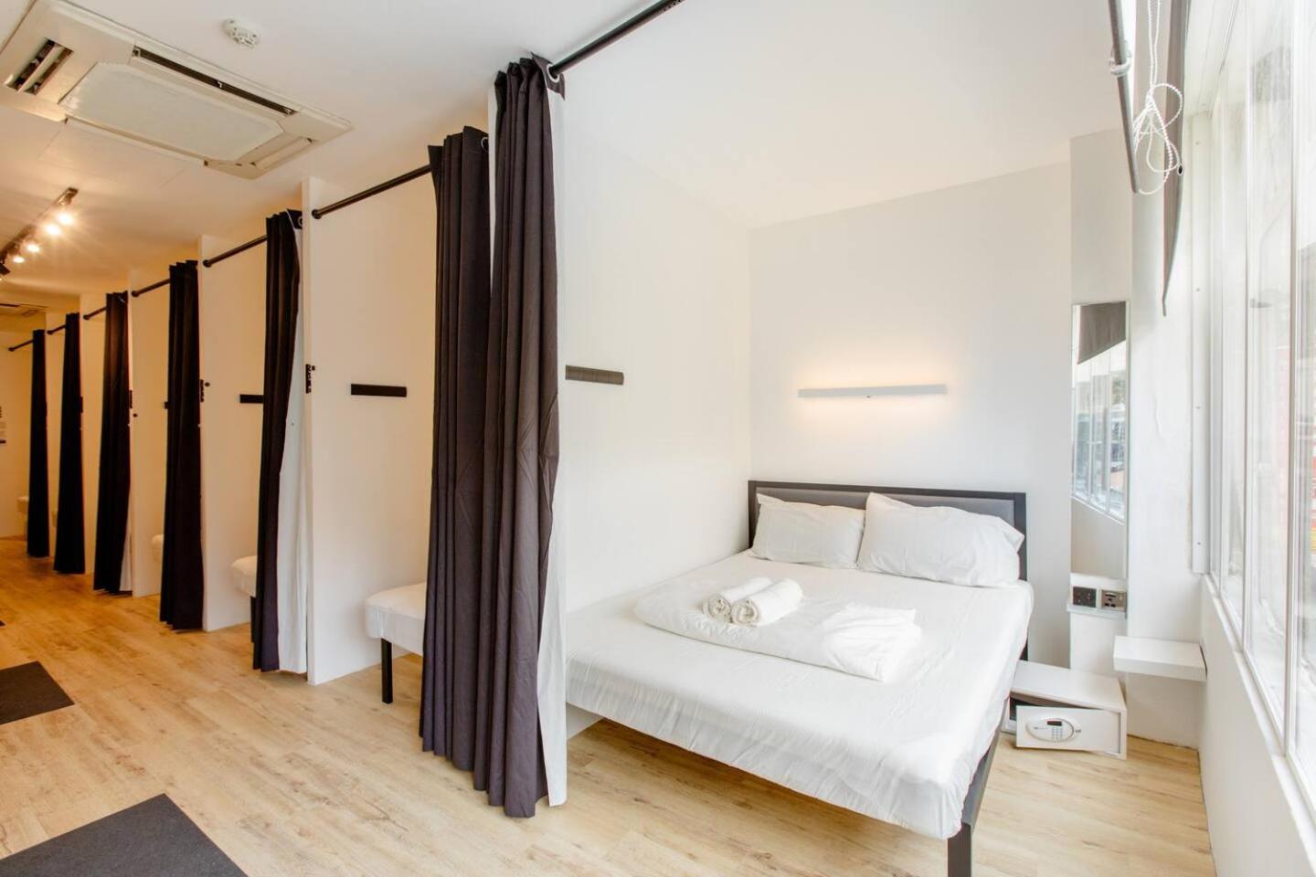 Double Bed in Dorm with shared Bath photo 3