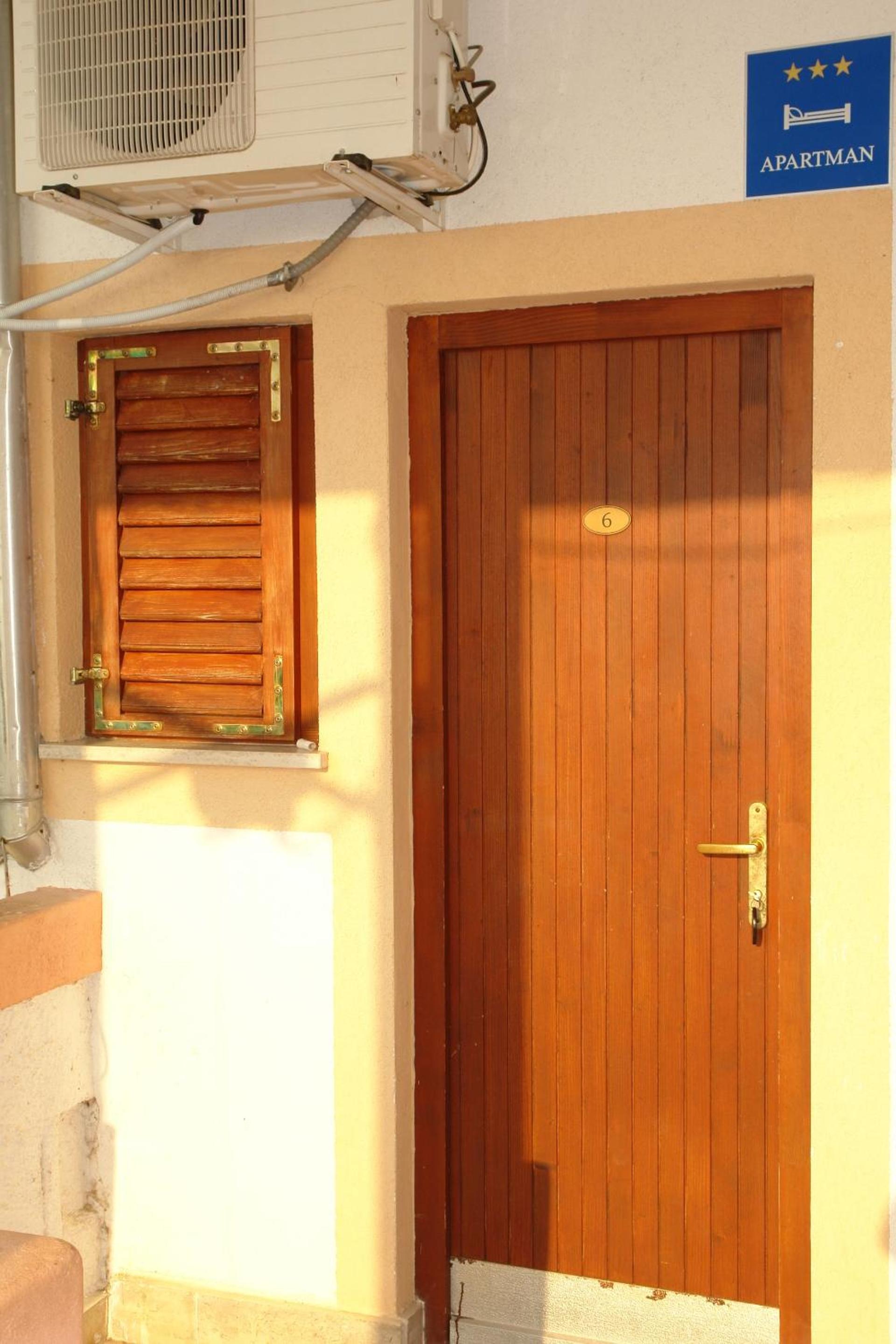 Apartment with Sea View photo 2