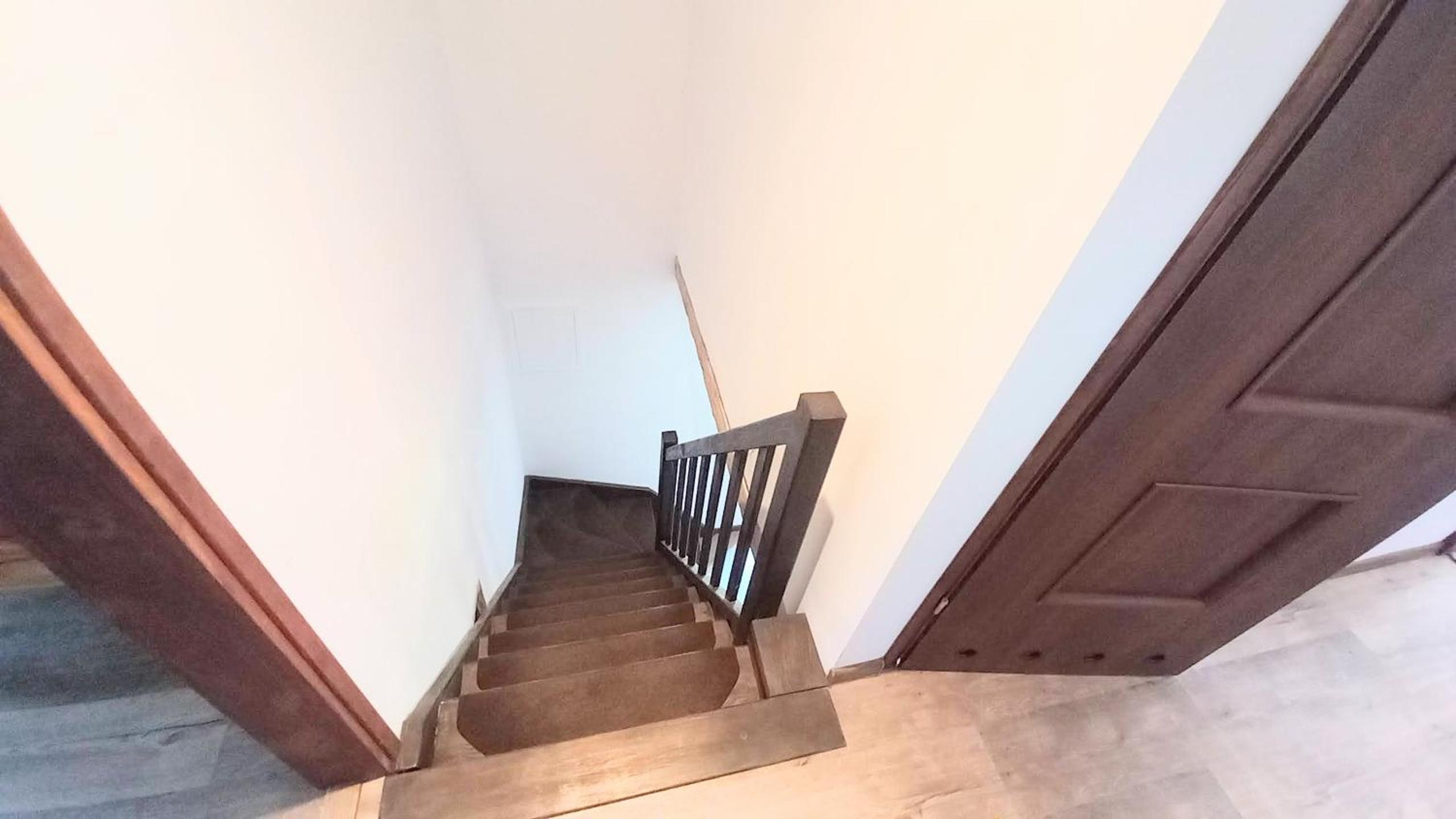 Three-Bedroom Townhouse - Photo 9