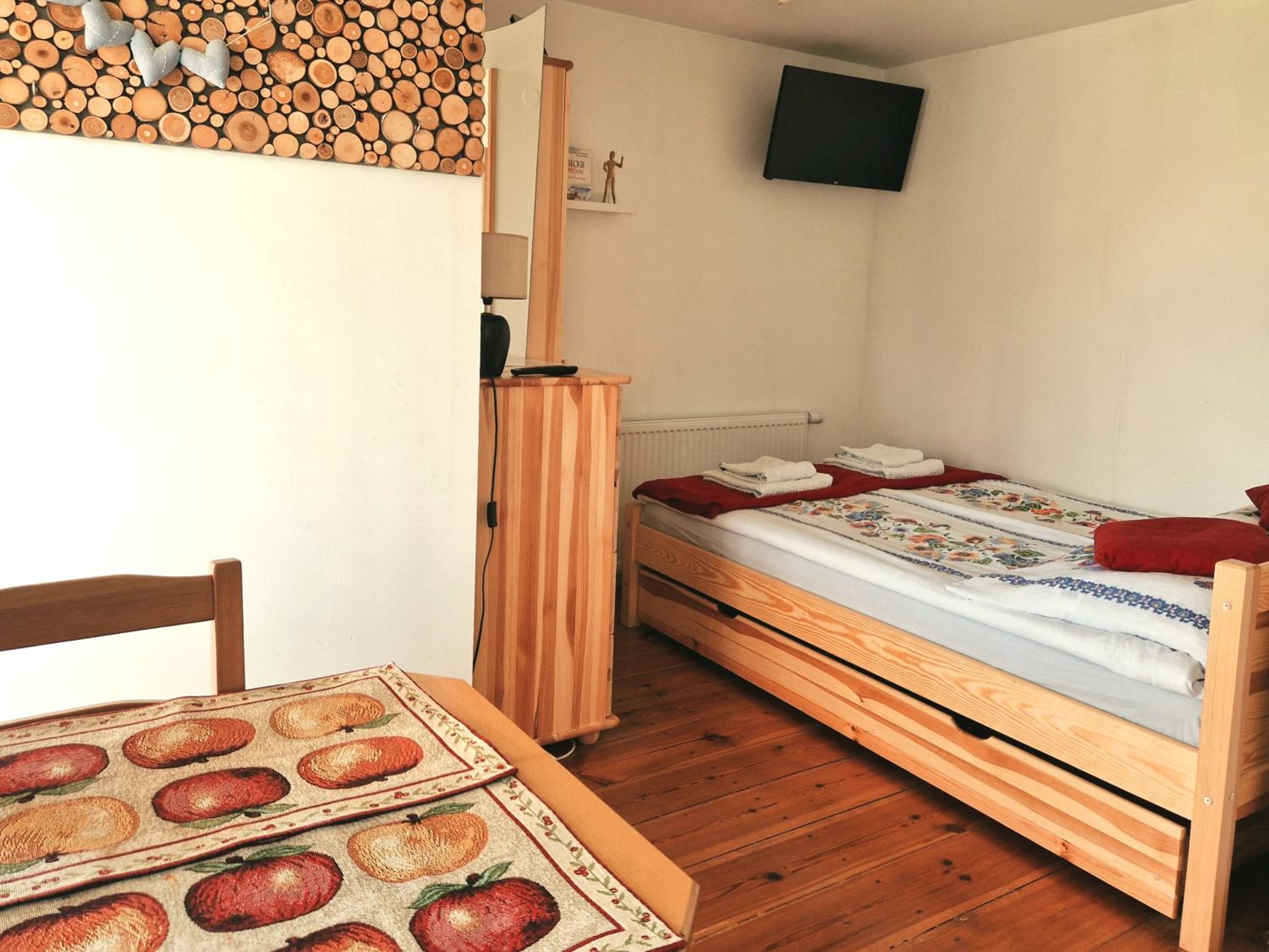 Studio Apartment - Photo 1