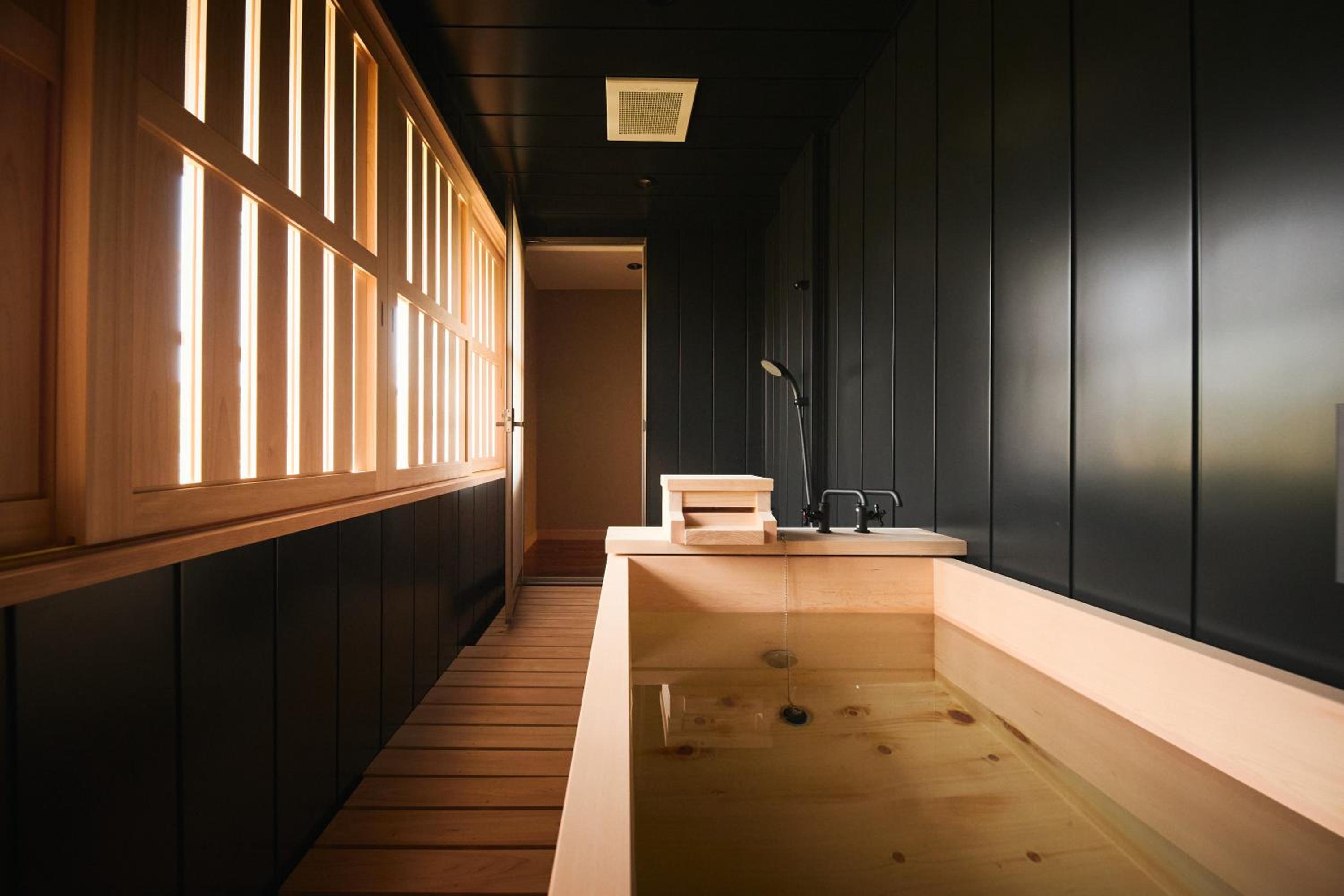 Adult Only-Japanese Western Room with Semi Open-Air Bath - Photo 5