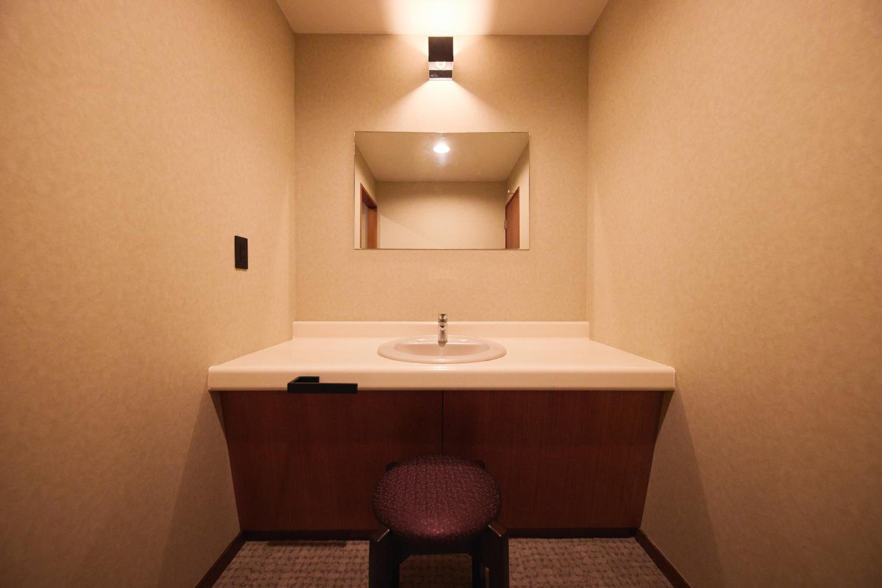 Adult Only-Japanese Western Room with Semi Open-Air Bath - Photo 4